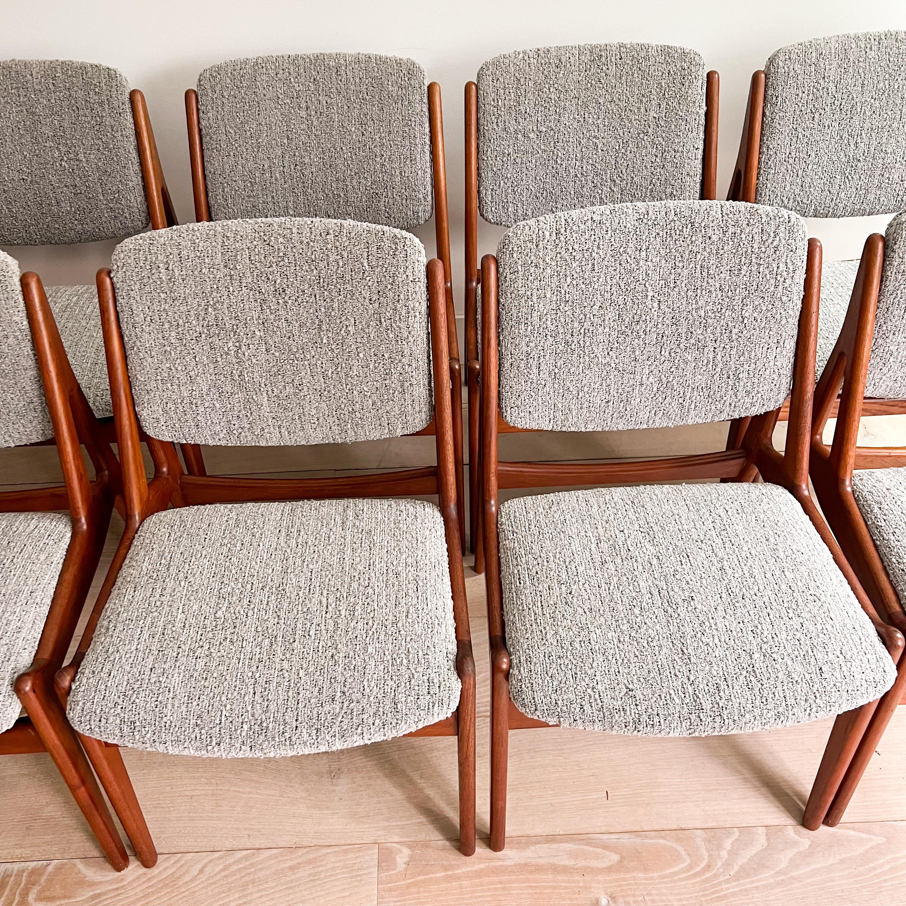 Set of 10 Arne Vodder Danish Teak Tilt Back Dining Chairs - New Upholstery In Good Condition For Sale In Asheville, NC