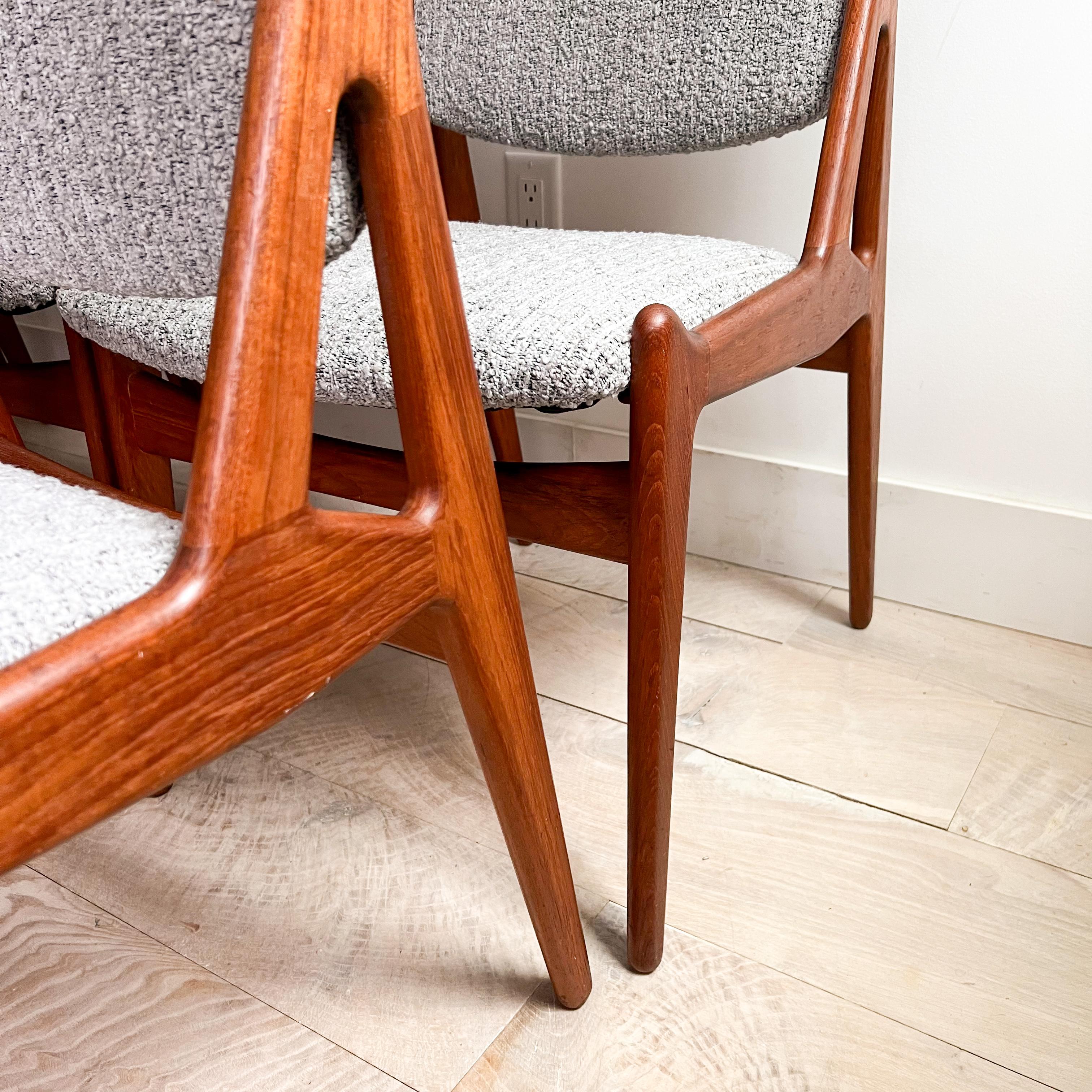 Set of 10 Arne Vodder Danish Teak Tilt Back Dining Chairs - New Upholstery For Sale 3