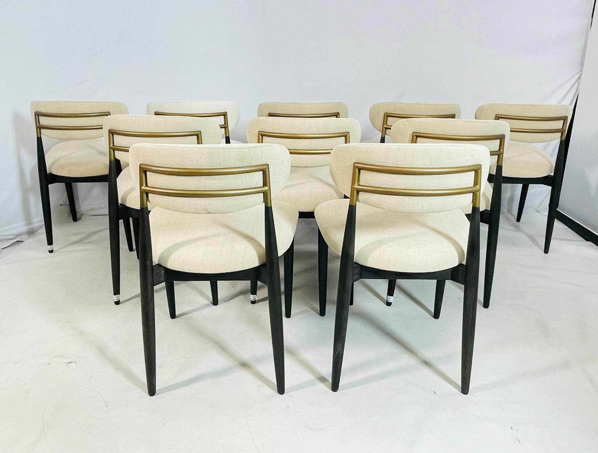 Set di 10 sedie da pranzo Arno di RH in lino chiaro e legno ebanizzato In condizioni buone in vendita a Los Angeles, CA