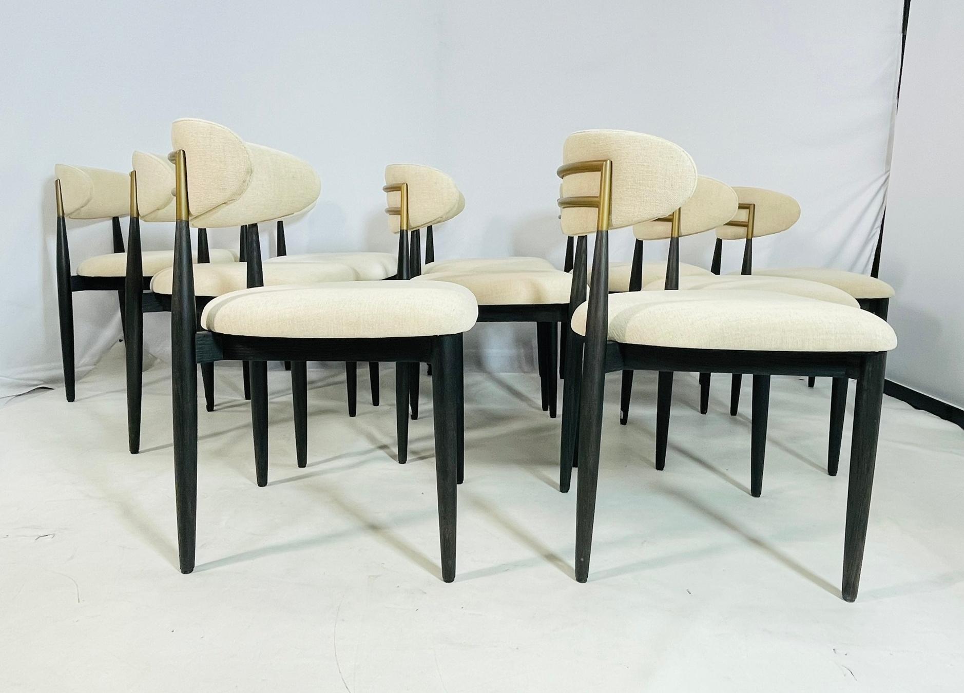 Set di 10 sedie da pranzo Arno di RH in lino chiaro e legno ebanizzato in vendita 1
