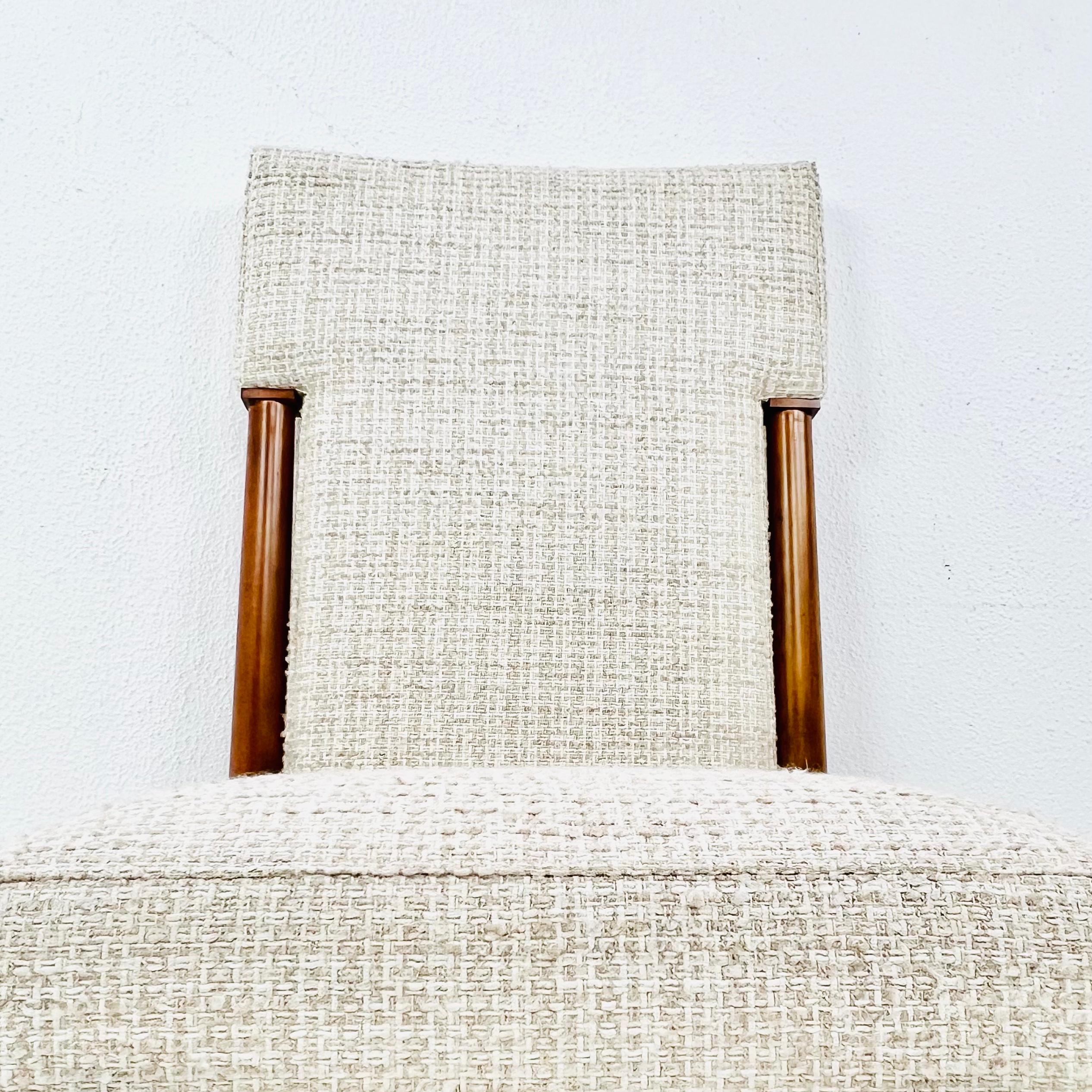 Ensemble de 10 chaises de salle à manger Art Déco, tapissées de tissu HOLLY HUNT en vente 1