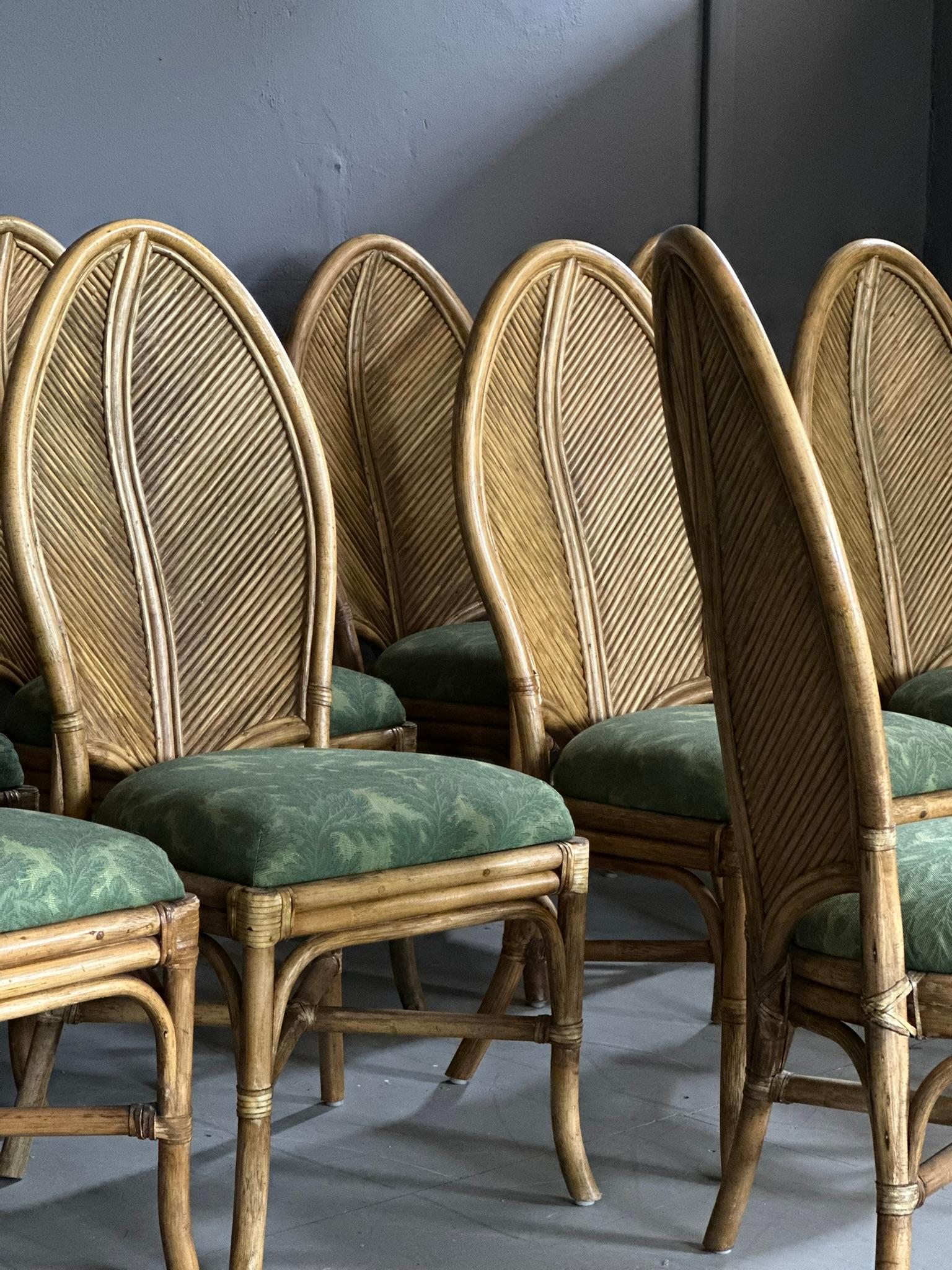 Set of 10 bamboo chairs, 70s leaf backrest, Neocolonial style In Good Condition For Sale In Milan, IT