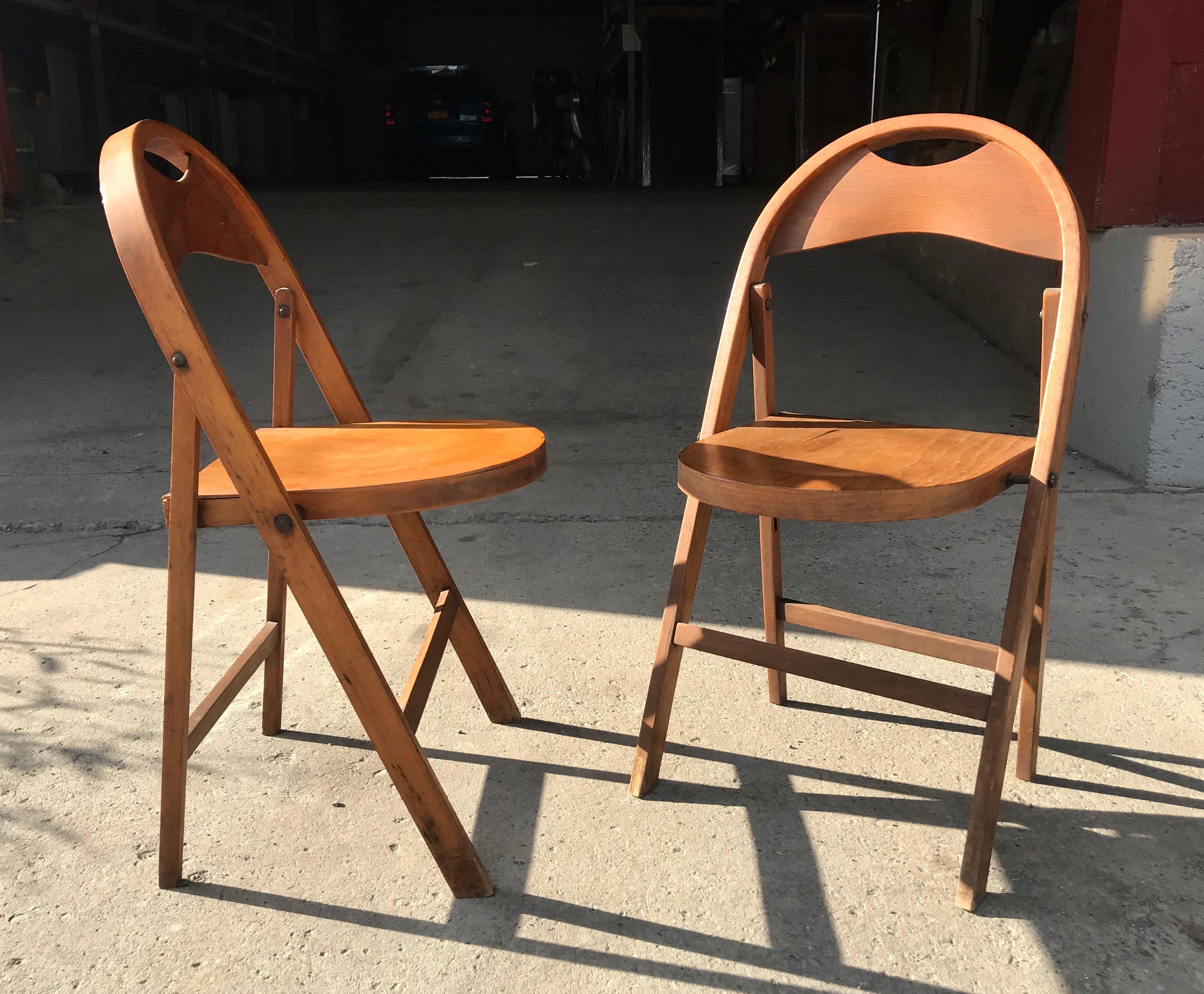 Set of 10 Bauhaus folding chairs by Thonet, nice set, amazing quality and construction, wonderful color, patina.