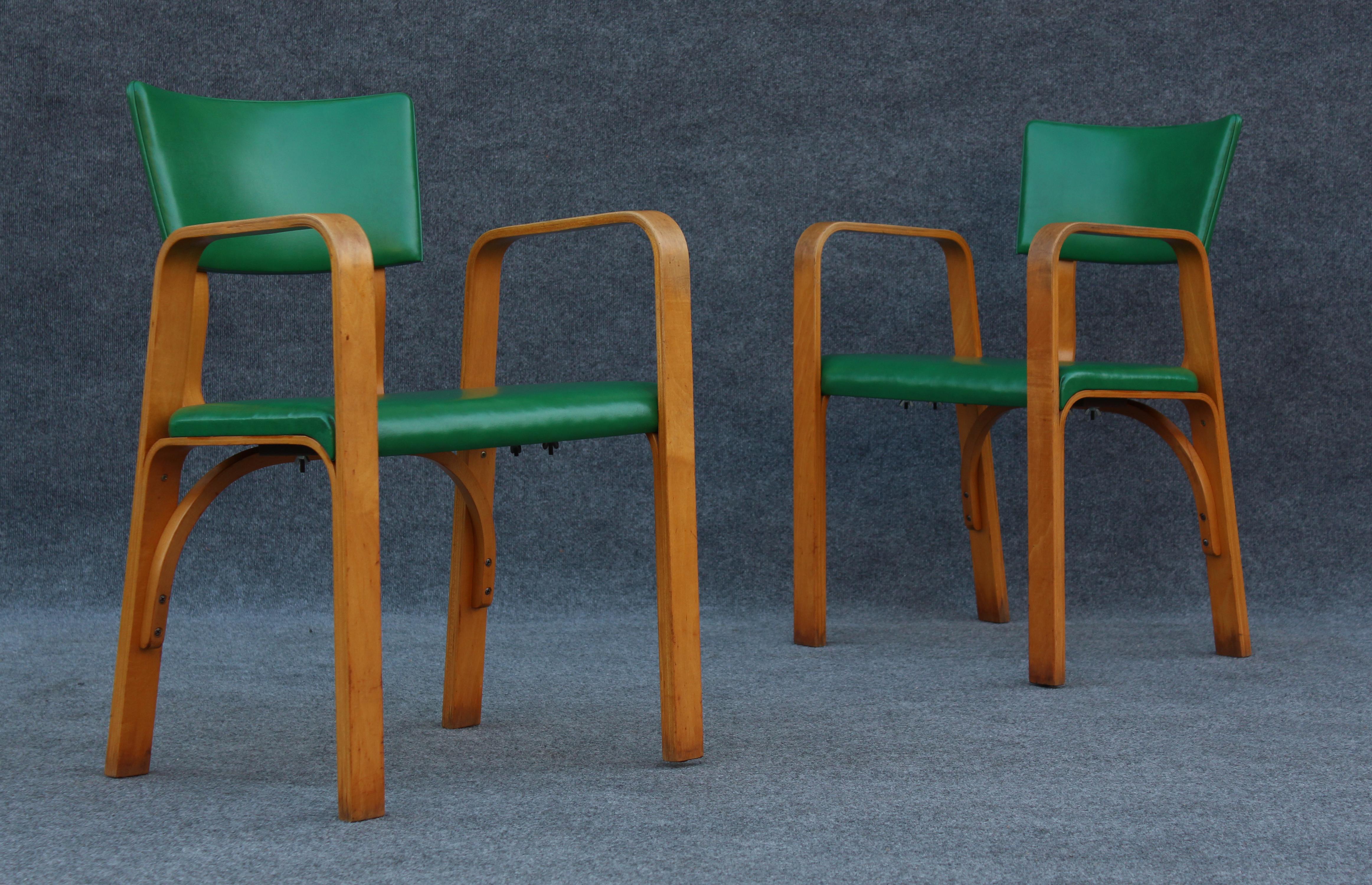 Satz von 10 Sesseln oder Esszimmerstühlen aus gebogenem Ahornholz, Sperrholz und grünem Ahornholz von Thonet NYC im Angebot 4