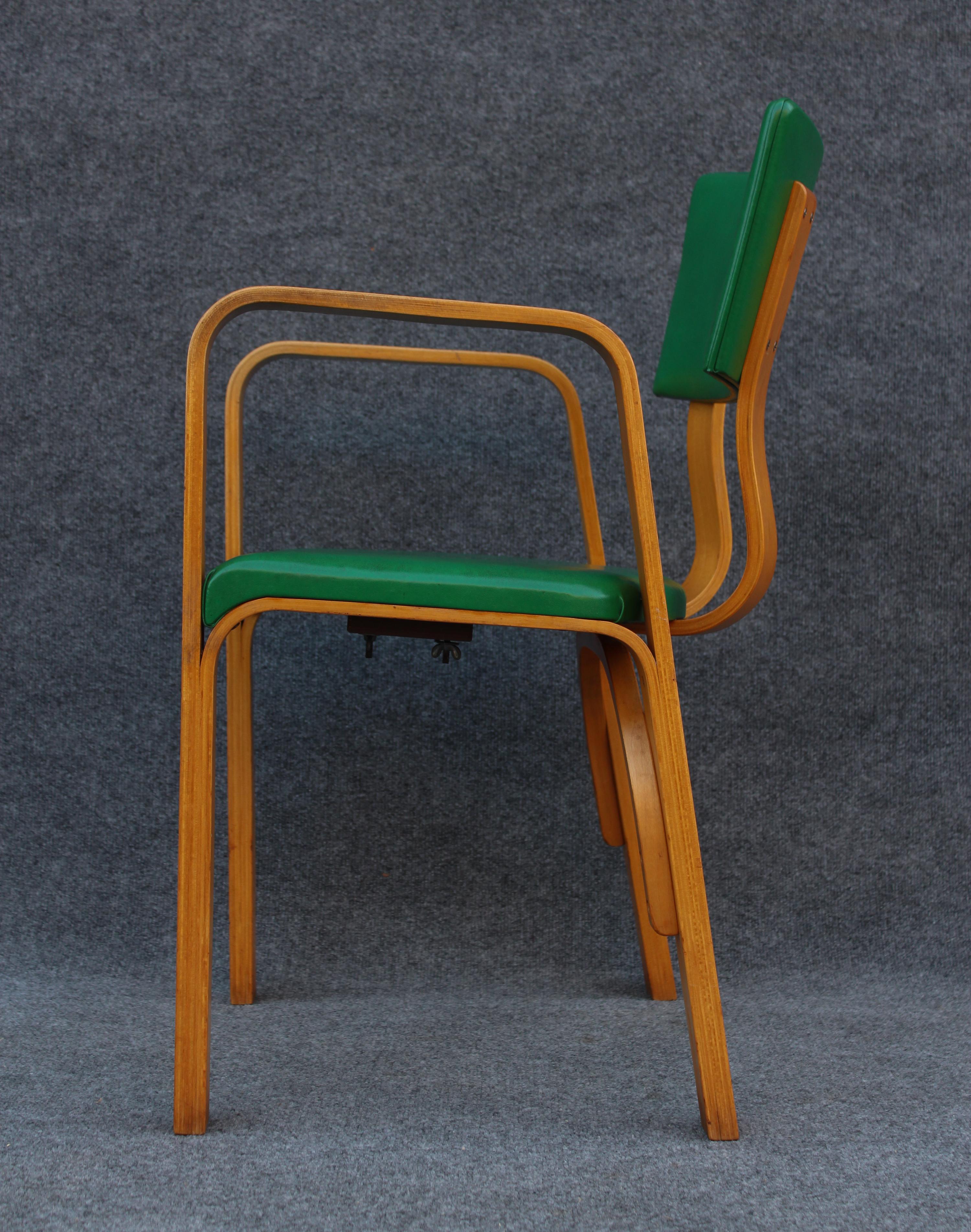 Satz von 10 Sesseln oder Esszimmerstühlen aus gebogenem Ahornholz, Sperrholz und grünem Ahornholz von Thonet NYC im Angebot 8