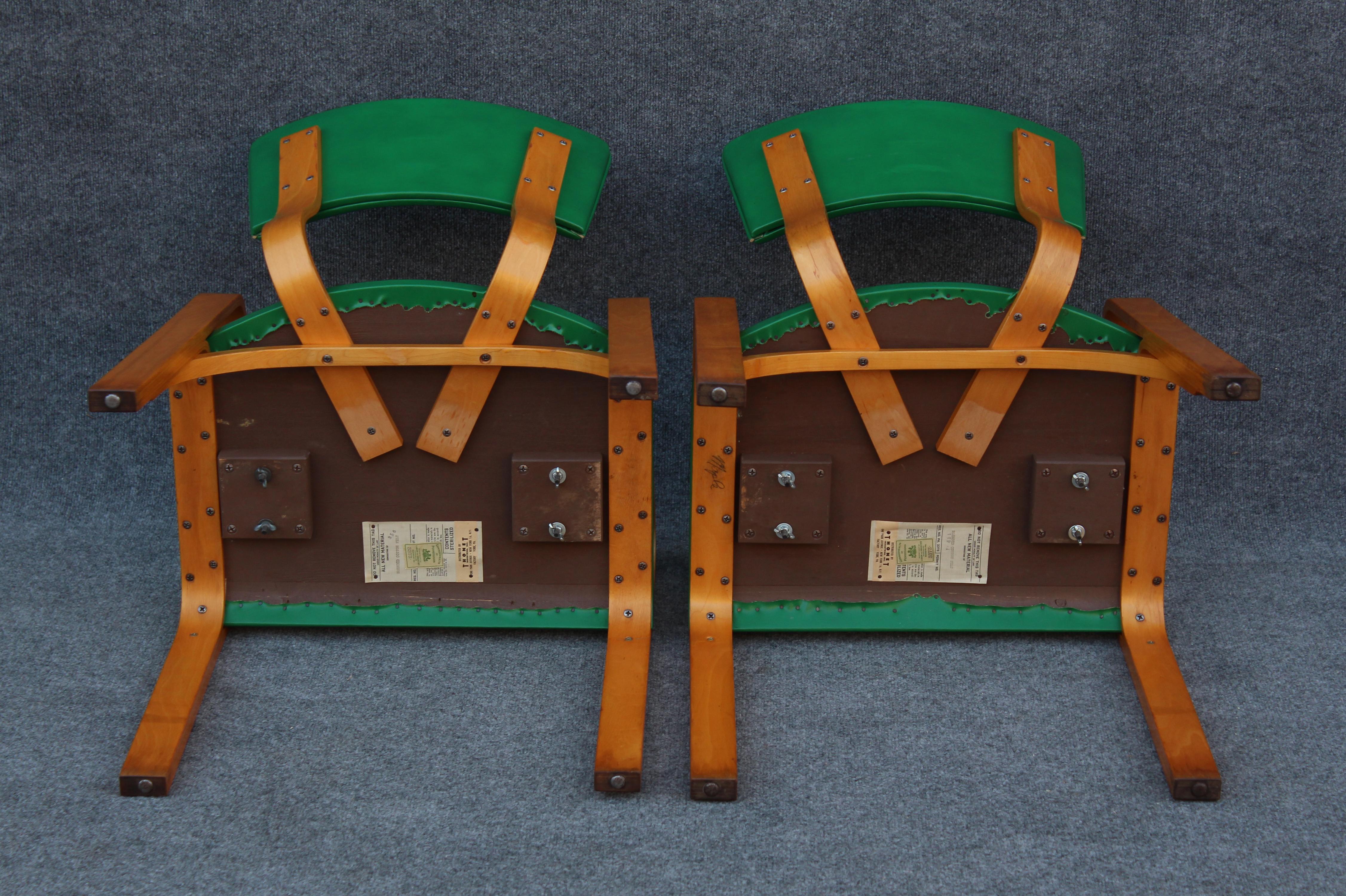 Satz von 10 Sesseln oder Esszimmerstühlen aus gebogenem Ahornholz, Sperrholz und grünem Ahornholz von Thonet NYC im Angebot 12