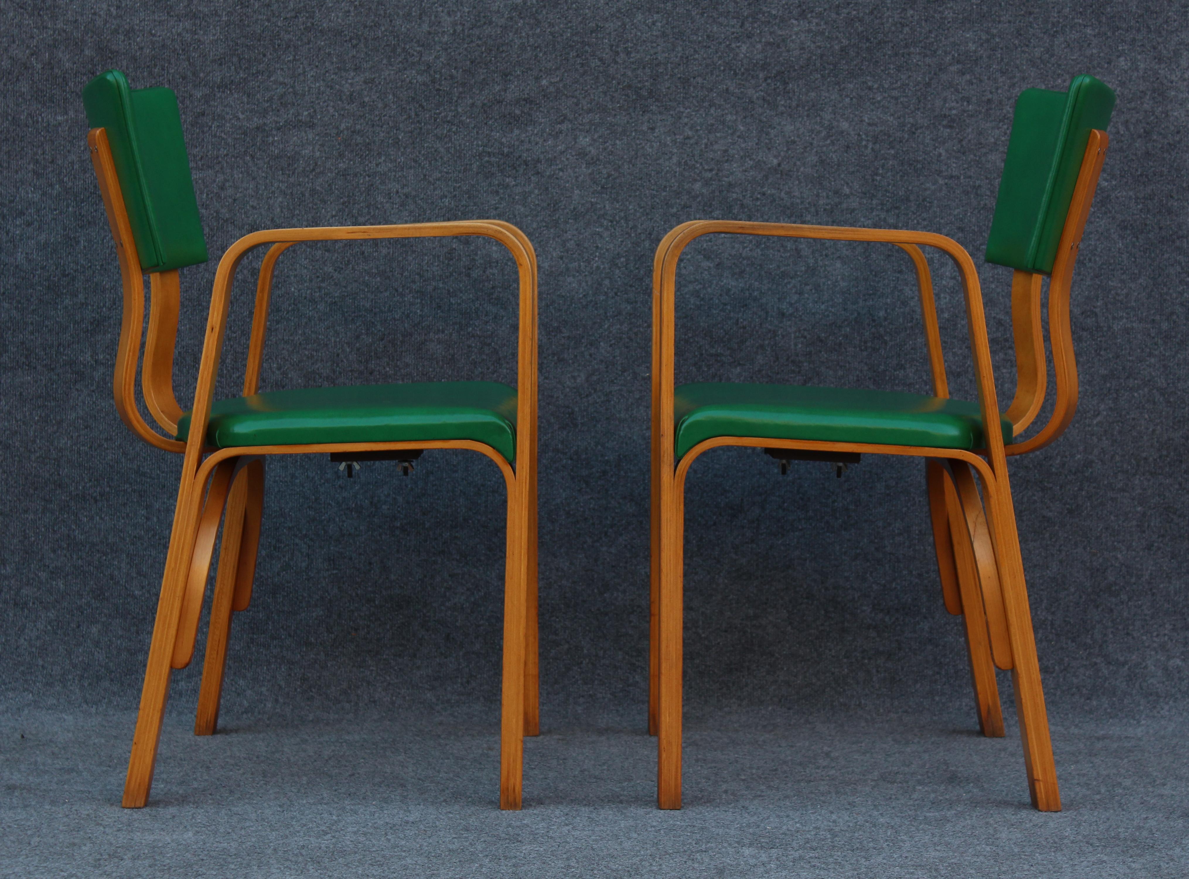 Satz von 10 Sesseln oder Esszimmerstühlen aus gebogenem Ahornholz, Sperrholz und grünem Ahornholz von Thonet NYC im Angebot 1