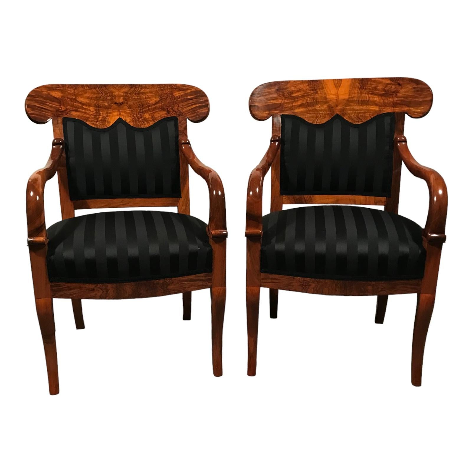 Early 19th Century Set of 6 Biedermeier Chairs, South Germany 1820, Walnut For Sale