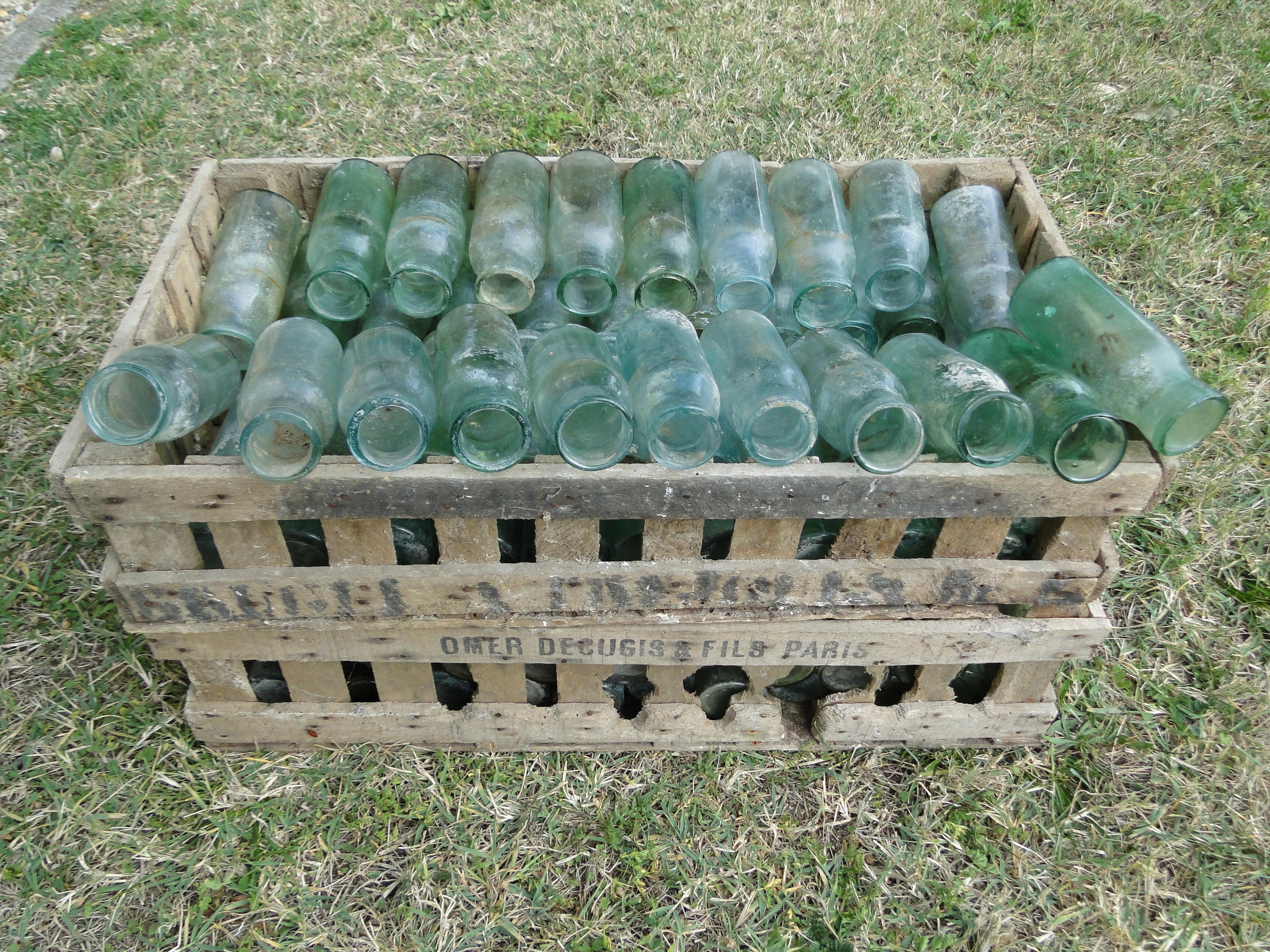  10 Blown Glass Bottles Grape Chamber Thomery Moissac France In Good Condition For Sale In Lège Cap Ferret, FR