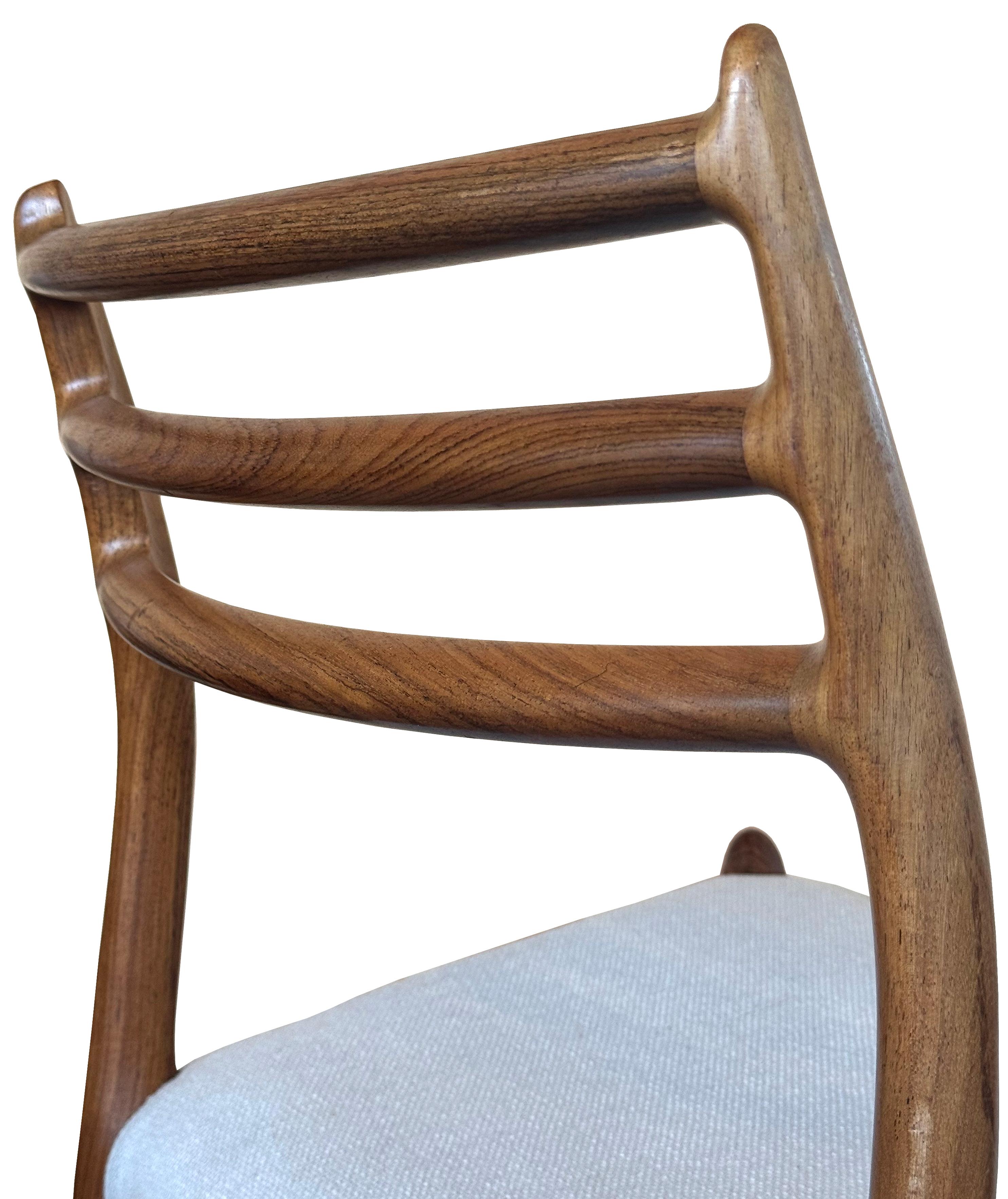 Set of 10 Brazilian Rosewood Moller 78 Dining Chairs In Good Condition In Toronto, Ontario
