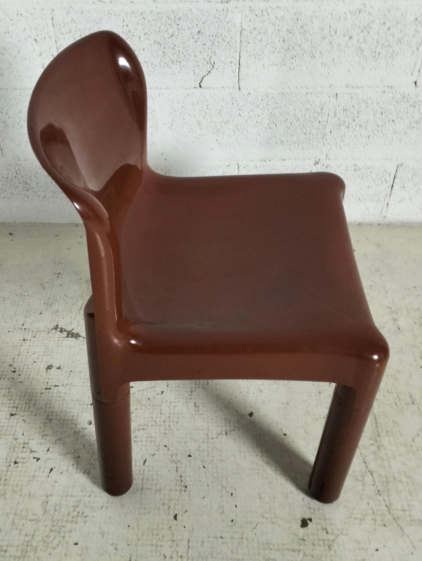 Satz von 10 braunen Stühlen 4875 mod. von C.Bartoli für Kartell 70s im Zustand „Gut“ im Angebot in Padova, IT