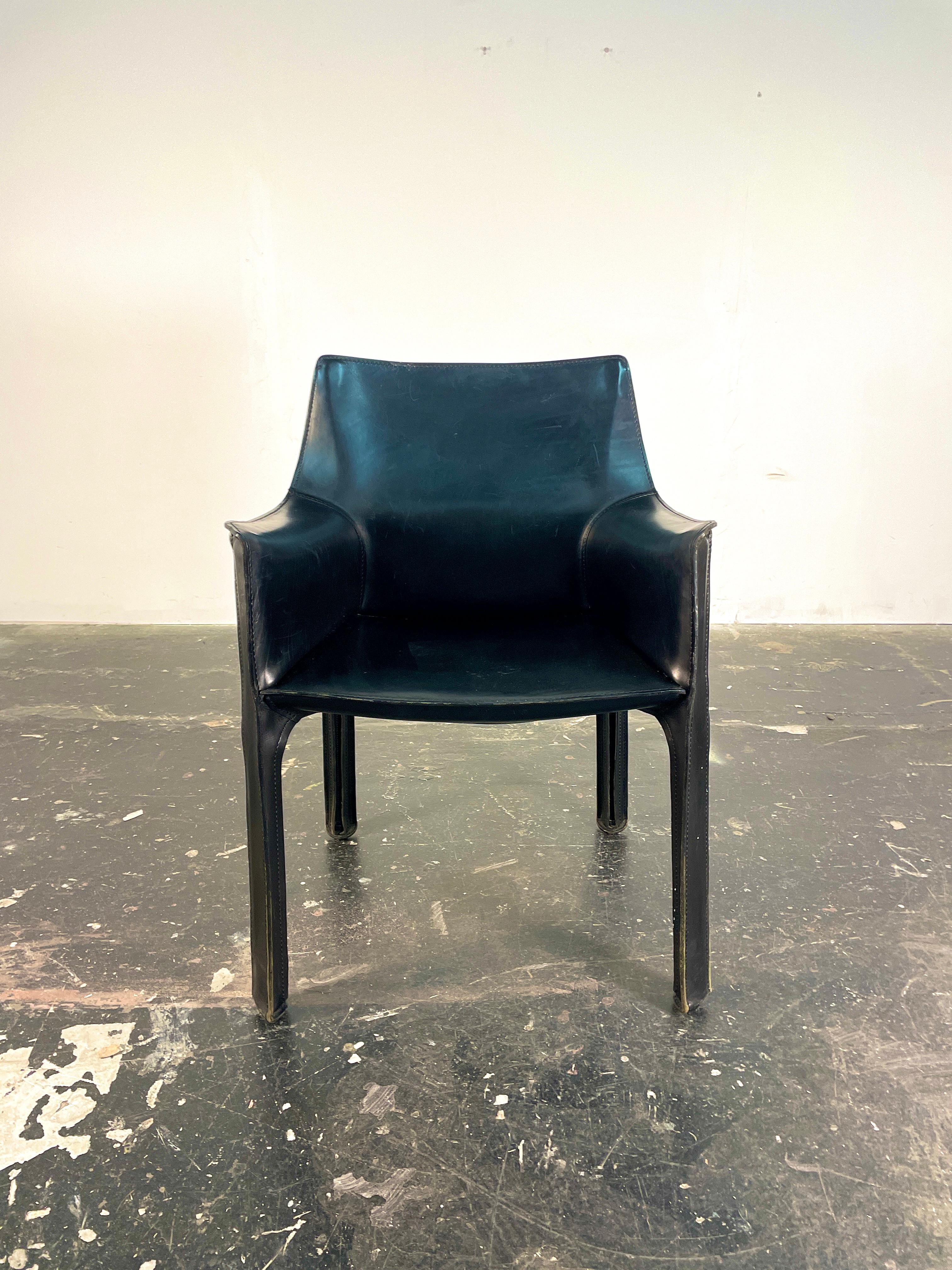 Satz von 10 Stühlen Cab Modell #413 von Mario Bellini für Cassina (Italienisch) im Angebot