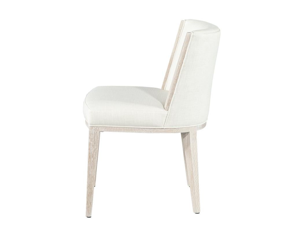 Set von 10 Carrocel-Esszimmerstühlen aus moderner Eiche in gebleichter Oberfläche, maßgefertigt (Kanadisch) im Angebot