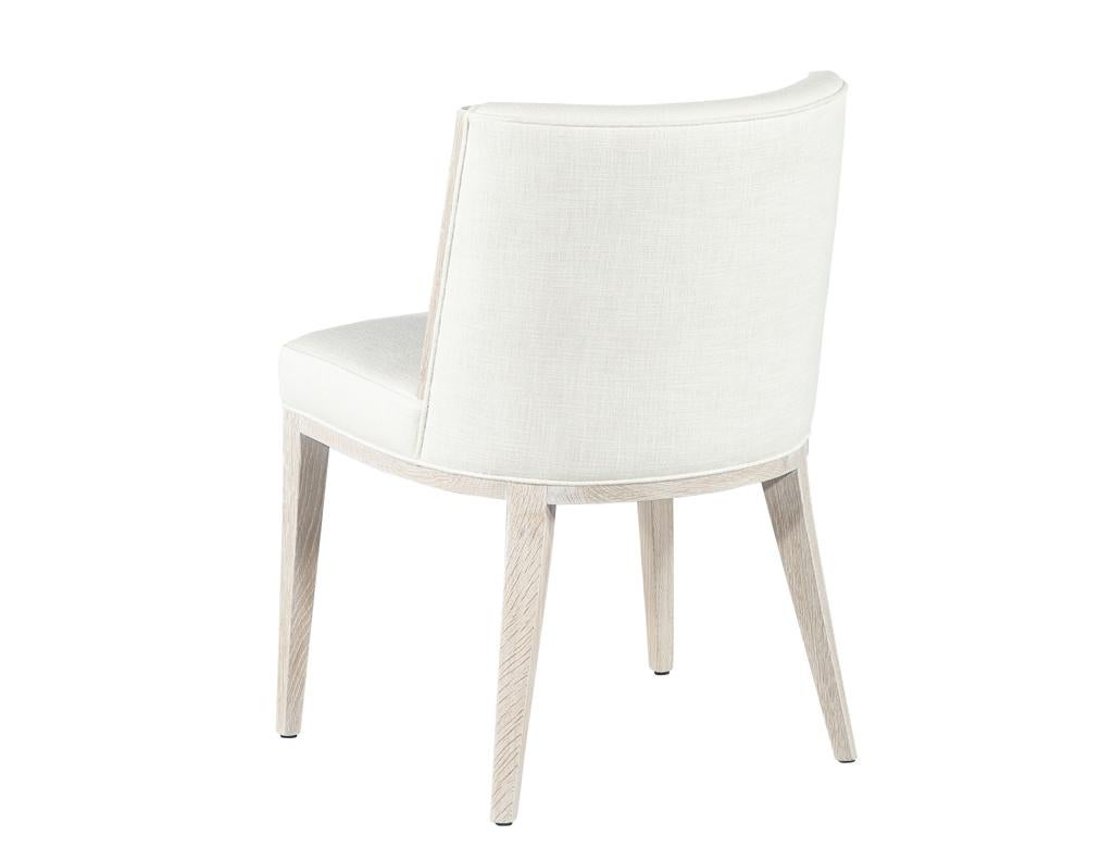 Set von 10 Carrocel-Esszimmerstühlen aus moderner Eiche in gebleichter Oberfläche, maßgefertigt (21. Jahrhundert und zeitgenössisch) im Angebot
