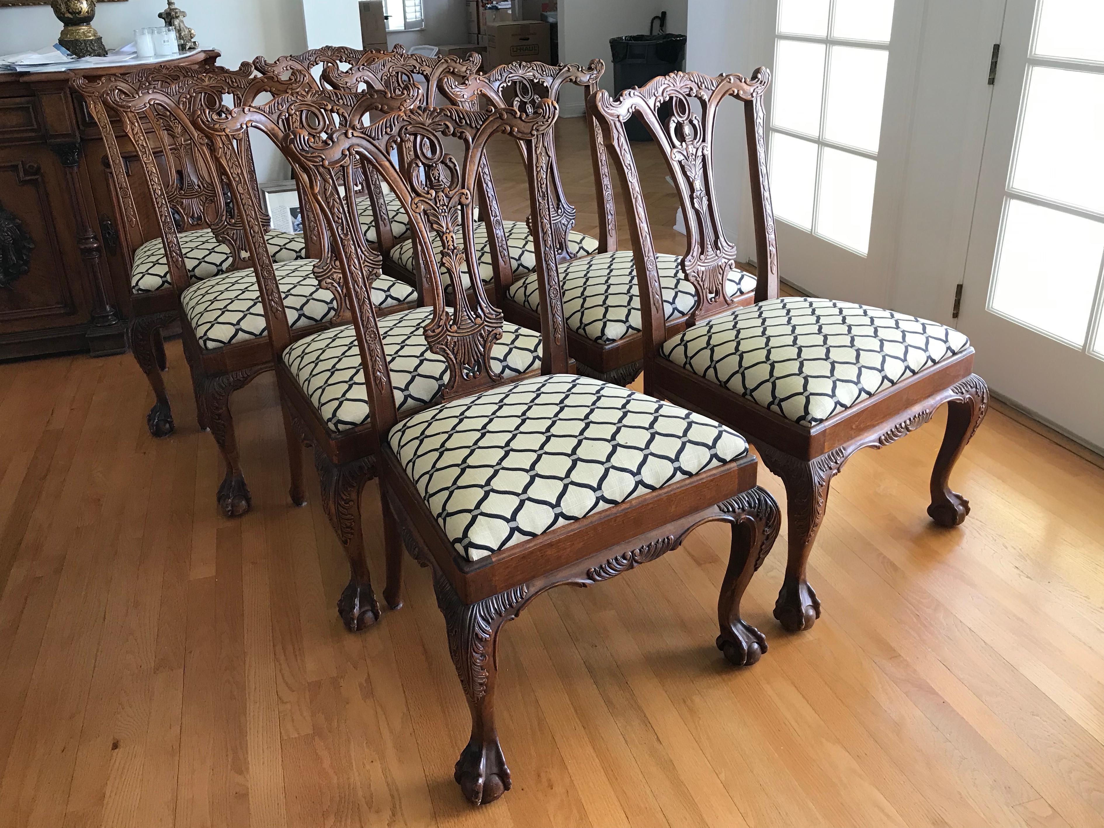 Carved with attention to detail with foliate carvings.
The chairs are accented with ball and claw feet. The seats are nicely upholstered.
A truly elegant set of chars: 2 armchairs and 8 side chairs.
Measures: Armchairs 24