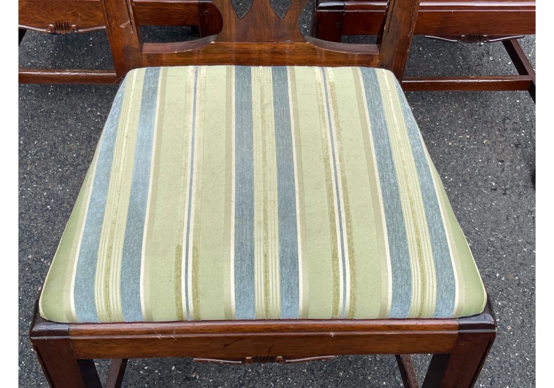 Set di 10 sedie da pranzo in stile Chippendale per Restauro In condizioni deteriorate in vendita a Bridgeport, CT