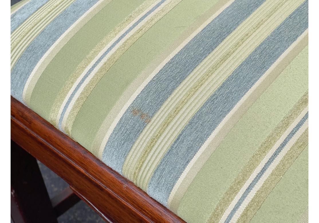 Set di 10 sedie da pranzo in stile Chippendale per Restauro in vendita 4