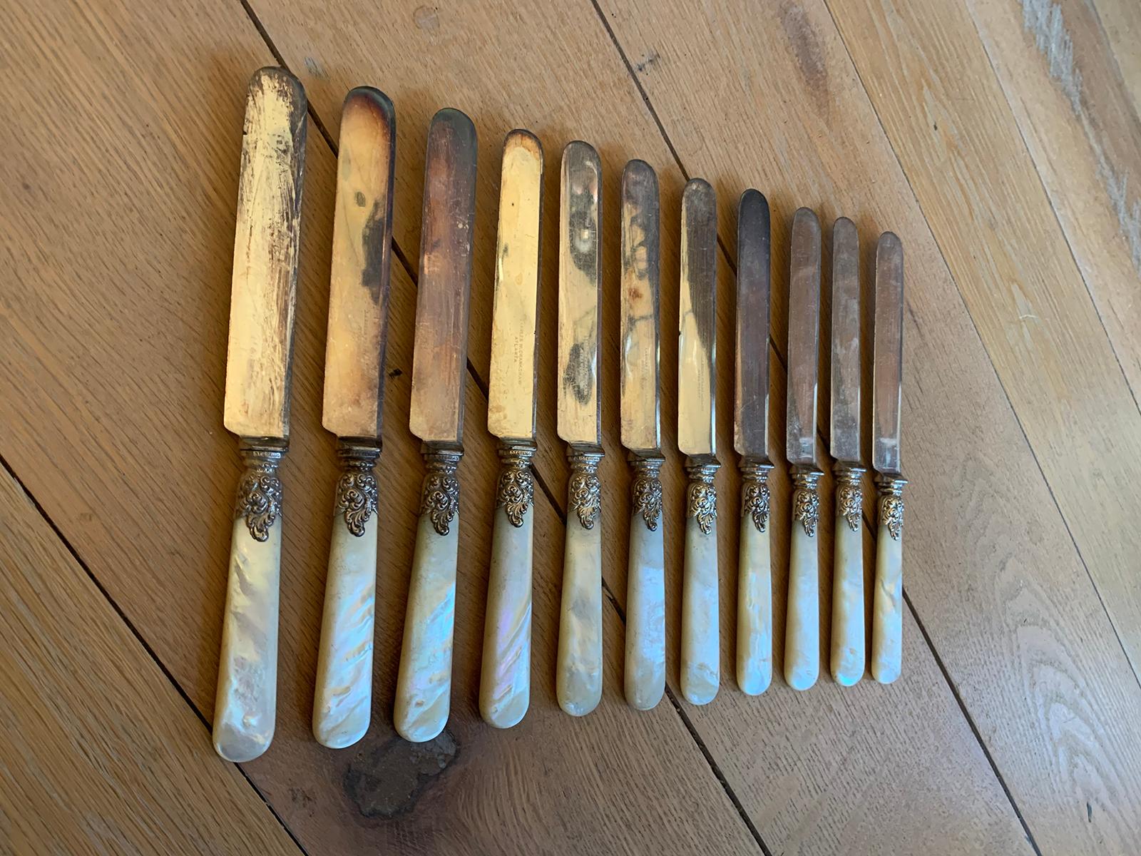 Set of 10 circa 1860s American Sterling Silver and Mother of Pearl Fruit Knives In Good Condition In Atlanta, GA