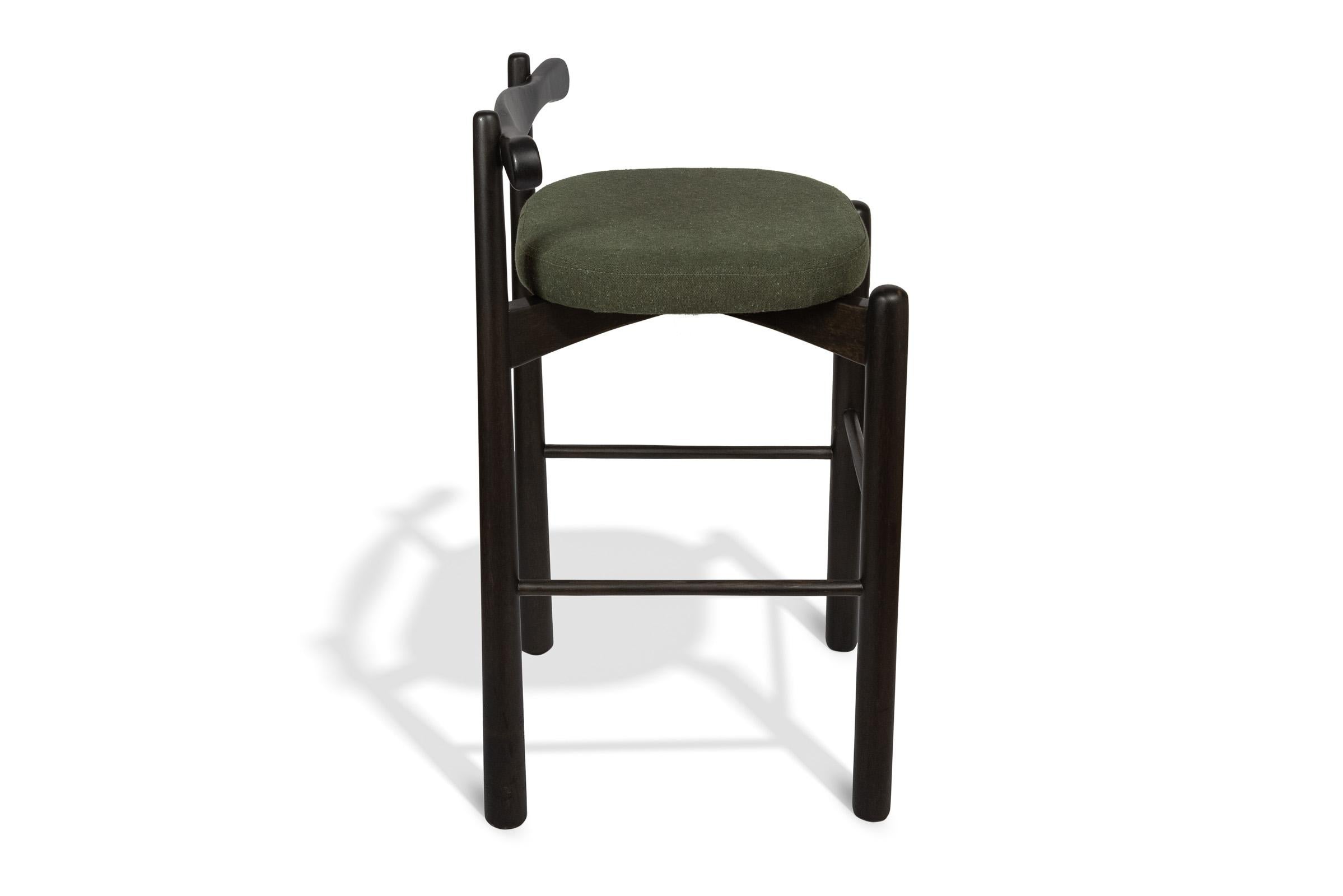 Set of 10 Counter Stools Uçá - Ebony Finish Wood (fabric ref : F17) In New Condition For Sale In São Paulo, BR