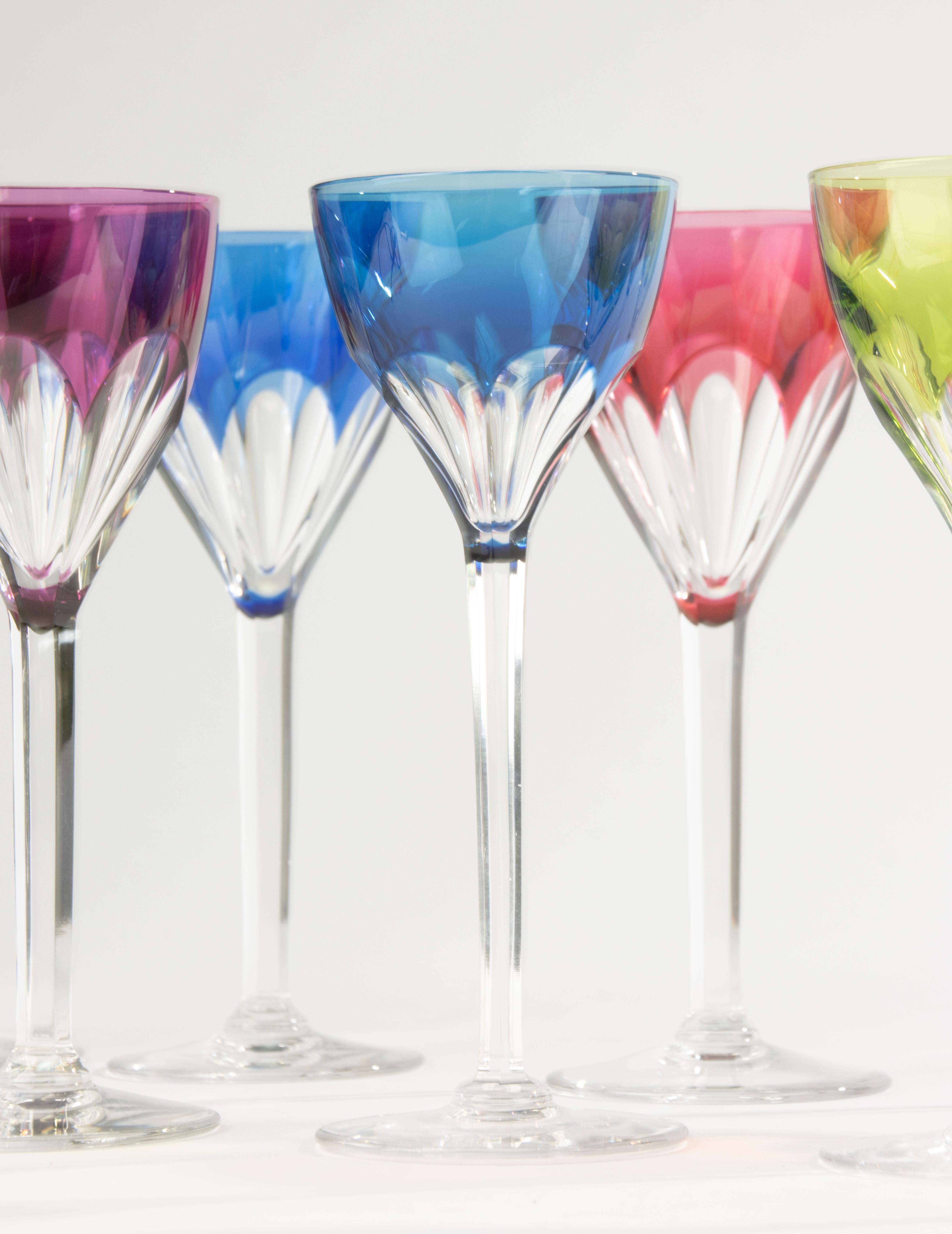 Set of 10 Crystal Colored Wine Glasses - Val Saint Lambert - Model Gevaert (Belgisch) im Angebot