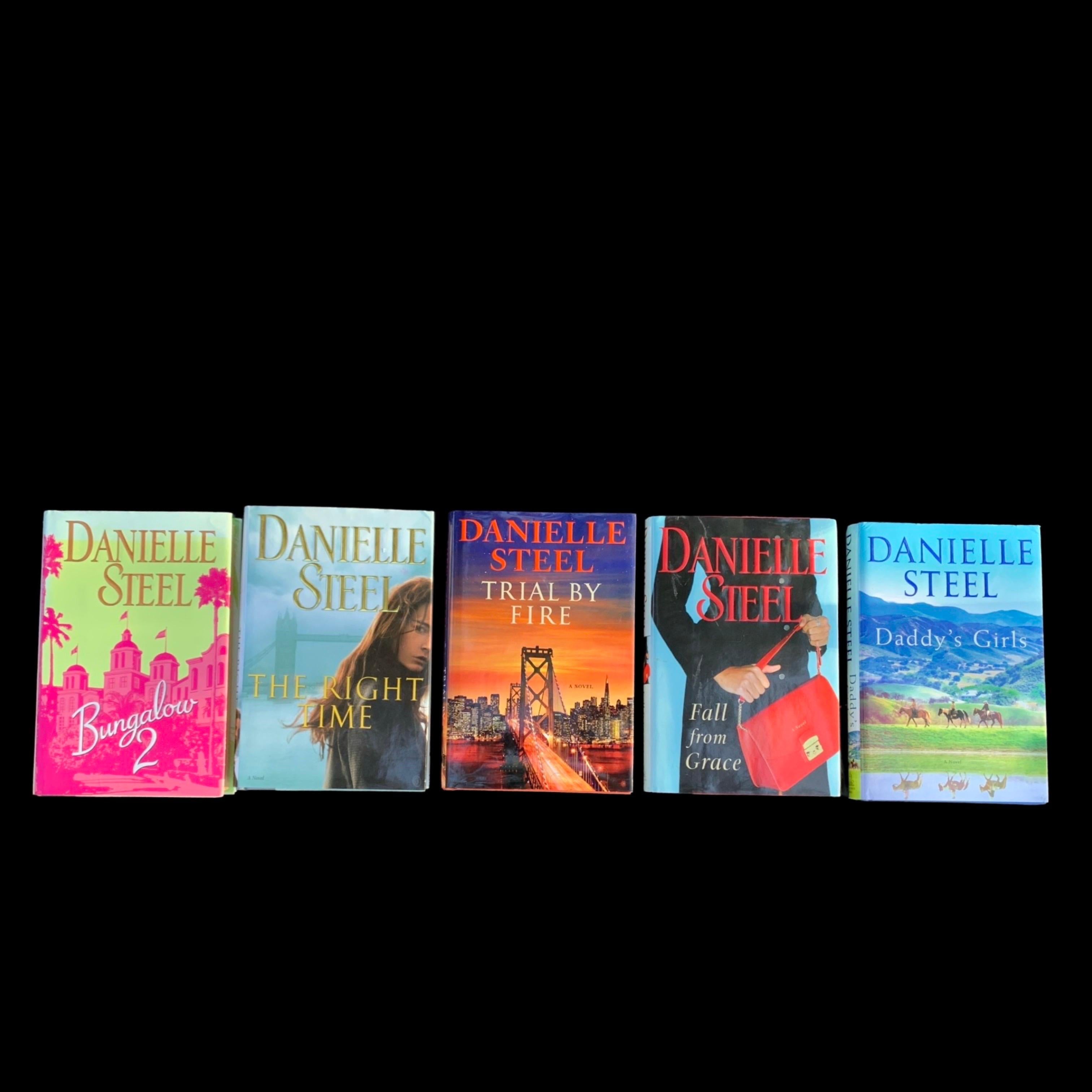 Set di 10 libri con copertina a scorrimento di Danielle Steele per la biblioteca/sala multimediale in vendita 7