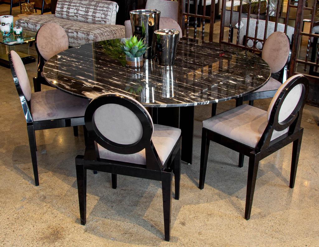 Ensemble de 10 chaises de salle à manger modernes à dossier rond personnalisées Arrondi en vente 9
