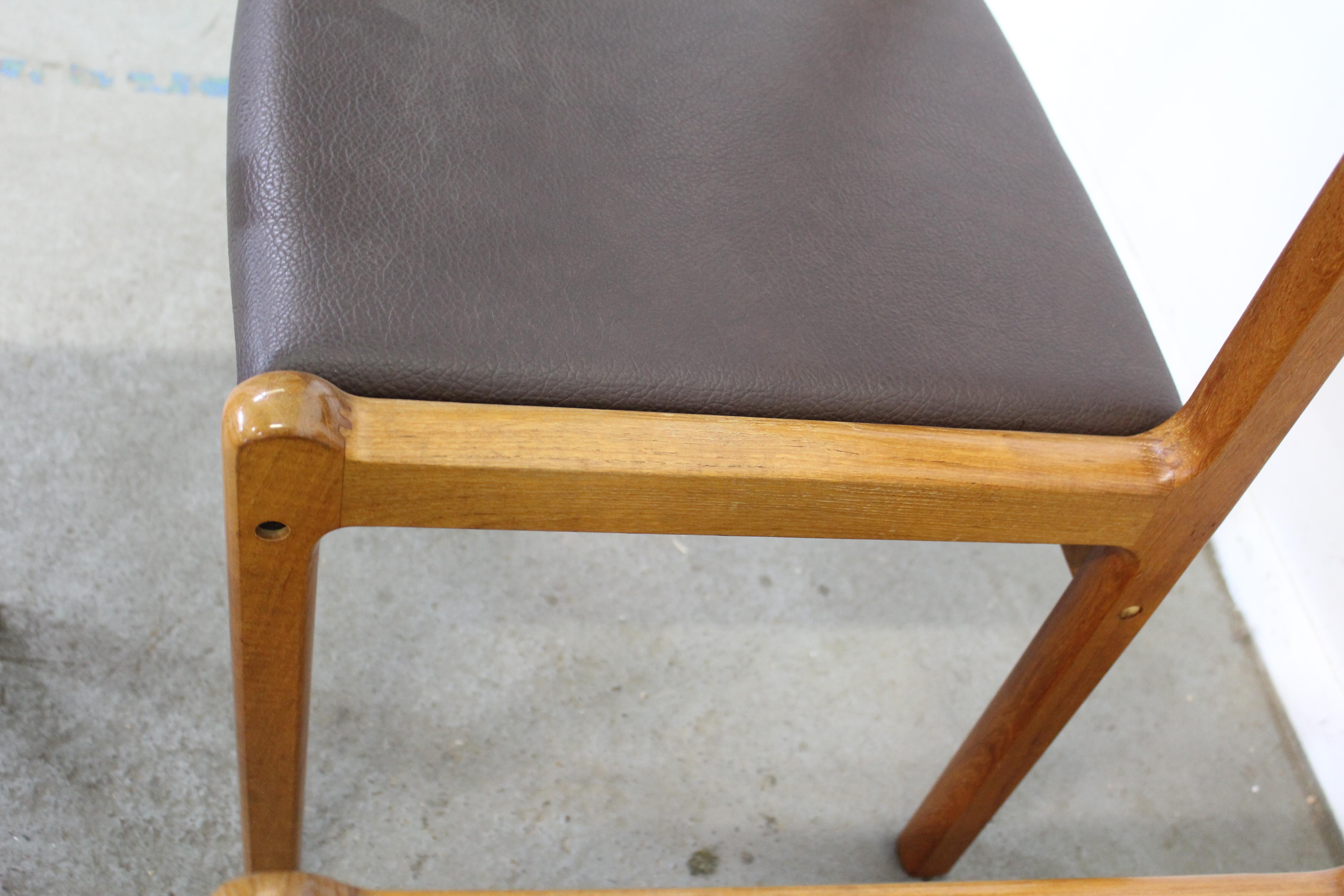 Set of 10 Danish Modern JL Moeller Teak Side Dining Chairs For Sale 3
