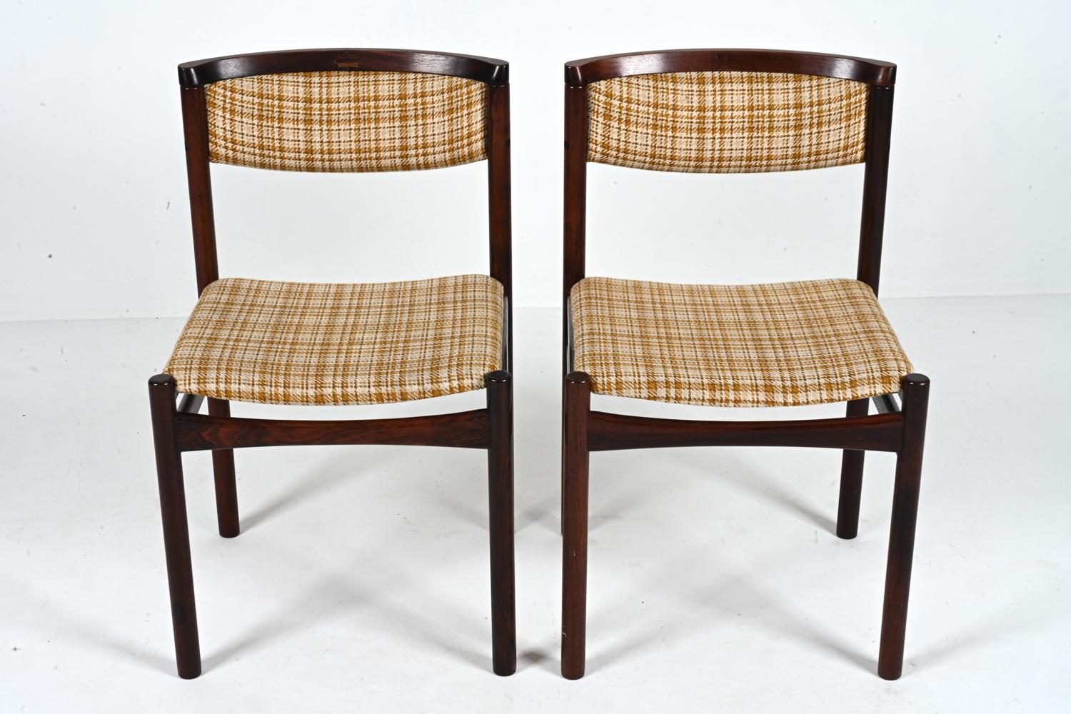 Ensemble de 10 chaises de salle à manger danoises en palissandre massif par SAX, c.C. 1960. Bon état - En vente à Norwalk, CT