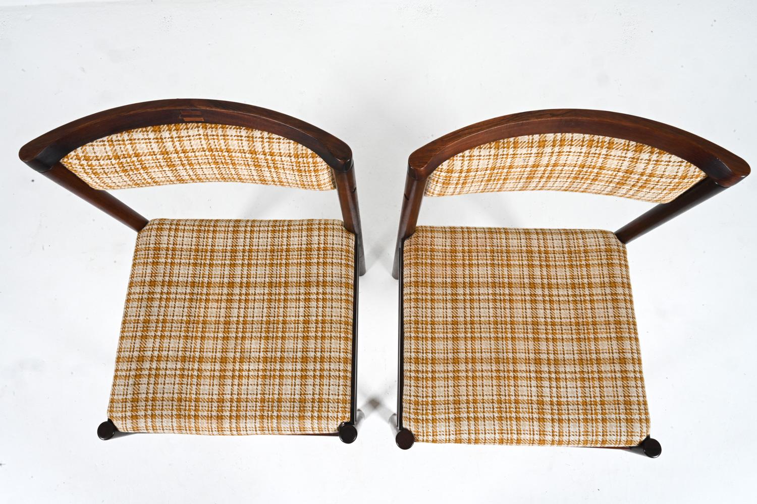 Tissu Ensemble de 10 chaises de salle à manger danoises en palissandre massif par SAX, c.C. 1960. en vente