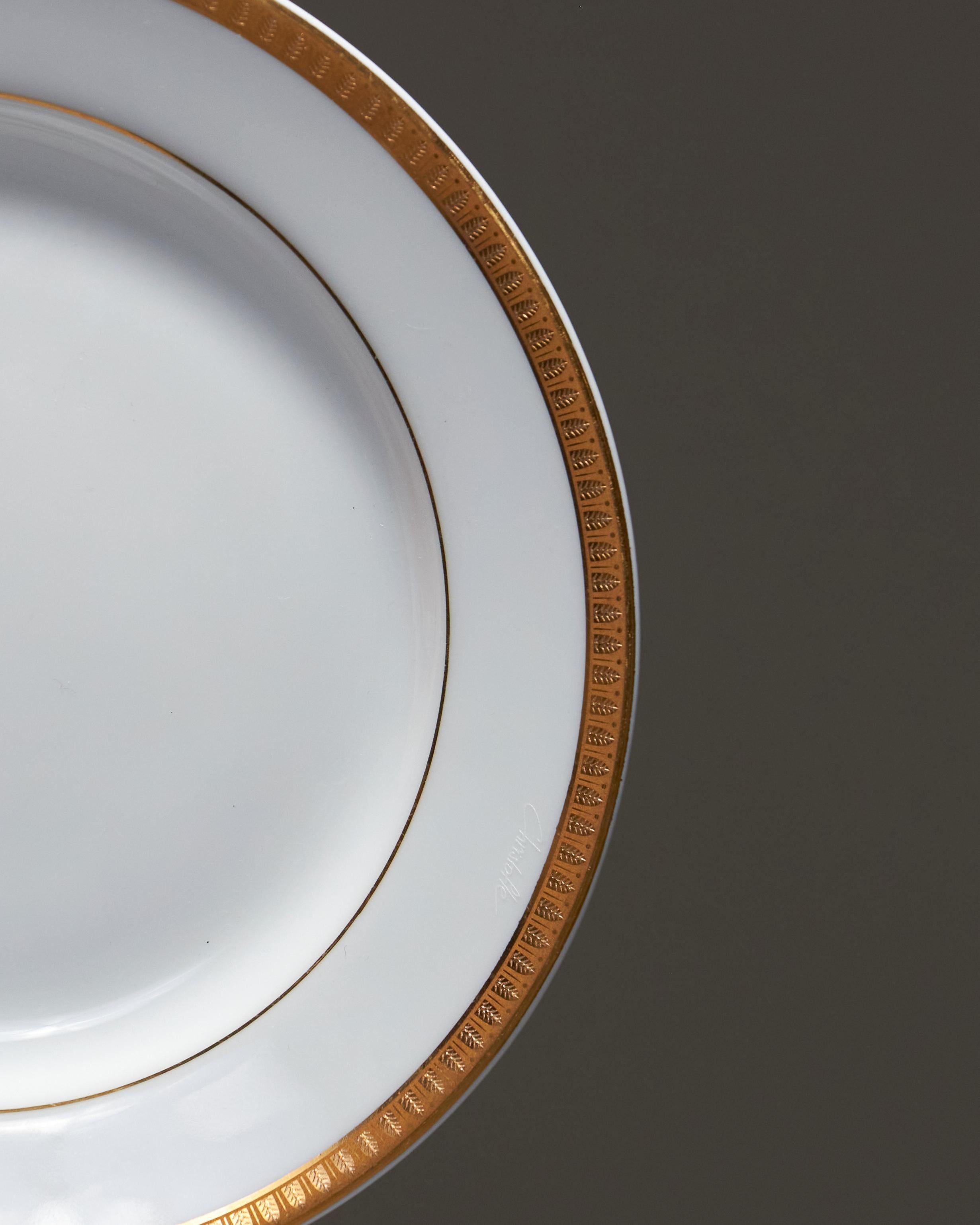 Porcelaine Ensemble de 10 assiettes à dessert en porcelaine, Christofle, années 1960. en vente