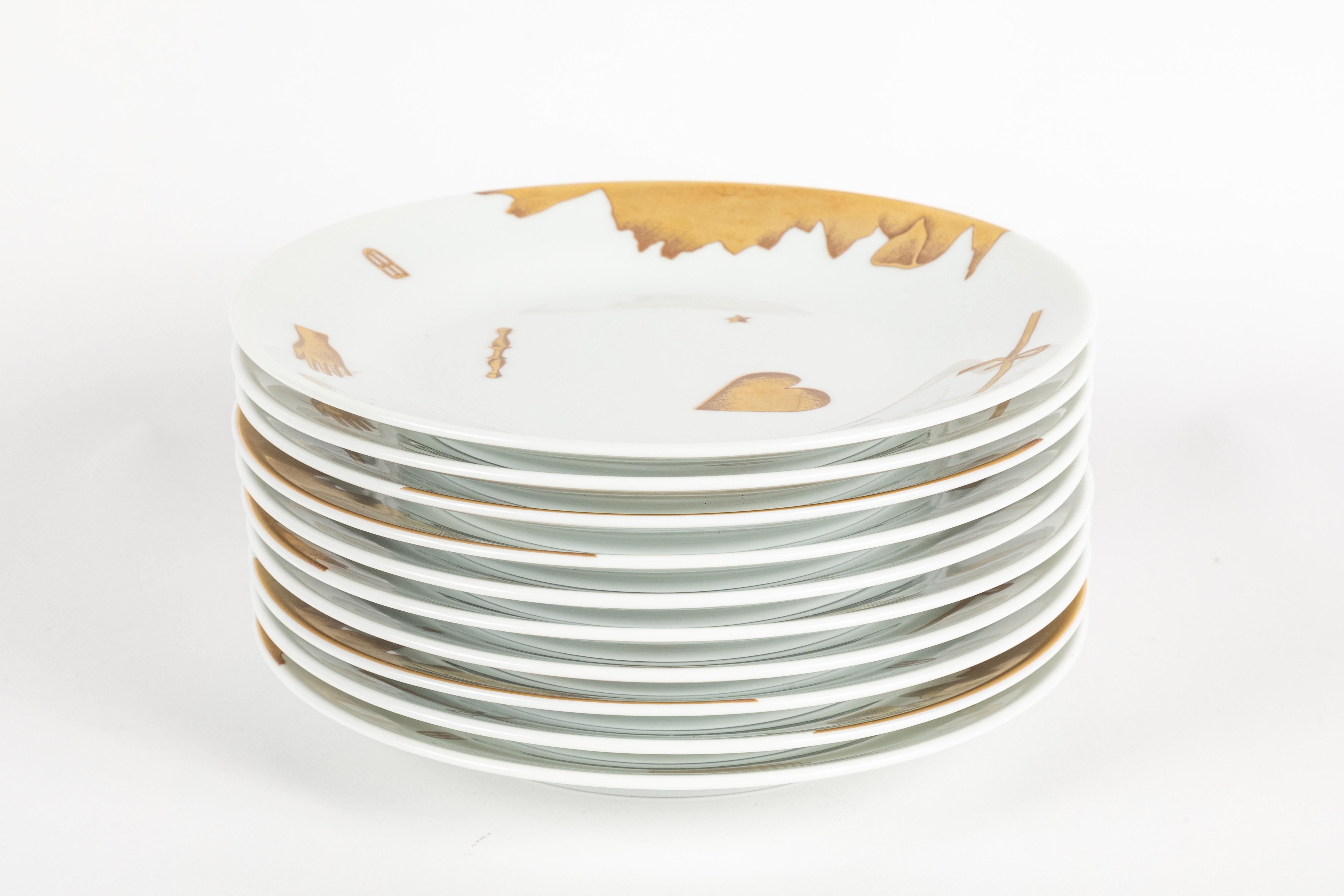 A wonderful set of 10 dessert plates designed by Gio Ponti from the series Trionfo Italiano. Reissued and manufactured by Richard Ginori Manifattura di Doccia Florence, Italy. Beautiful hand painted details executed in an artful design. This pattern