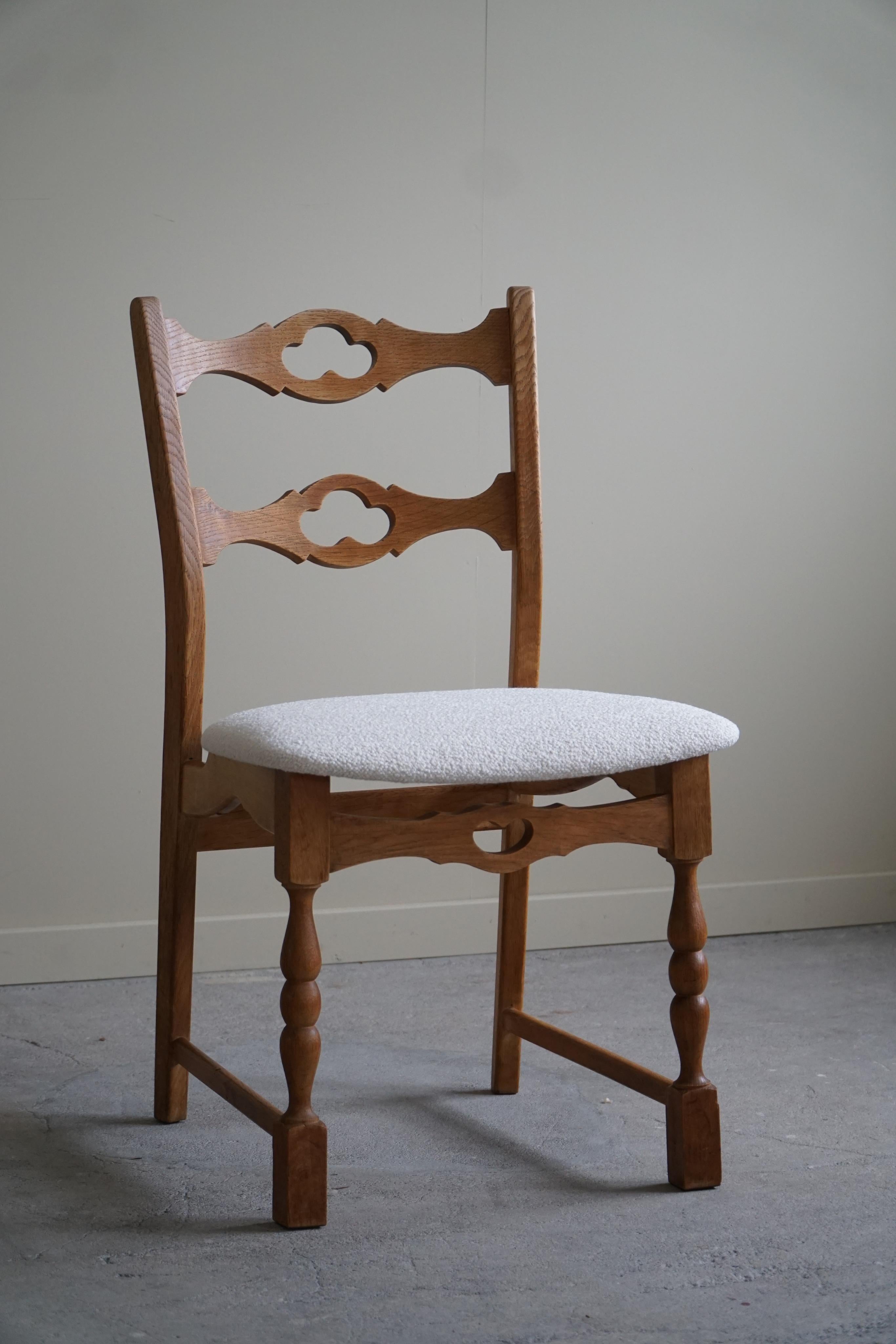 Set of 10 Dining Chairs in Oak & Bouclé, Henning Kjærnulf, Danish Modern, 1960s 6