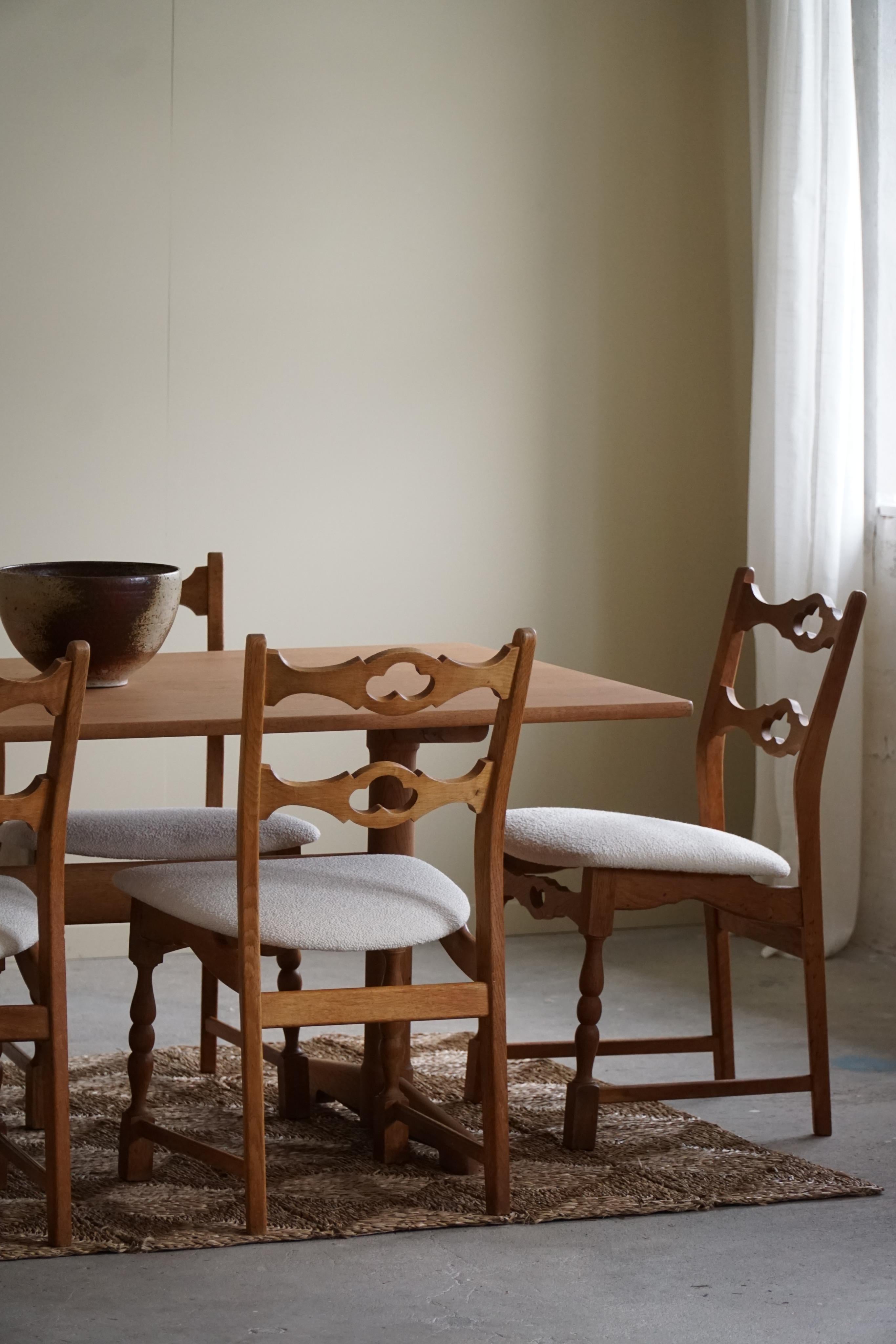 Set of 10 Dining Chairs in Oak & Bouclé, Henning Kjærnulf, Danish Modern, 1960s 13