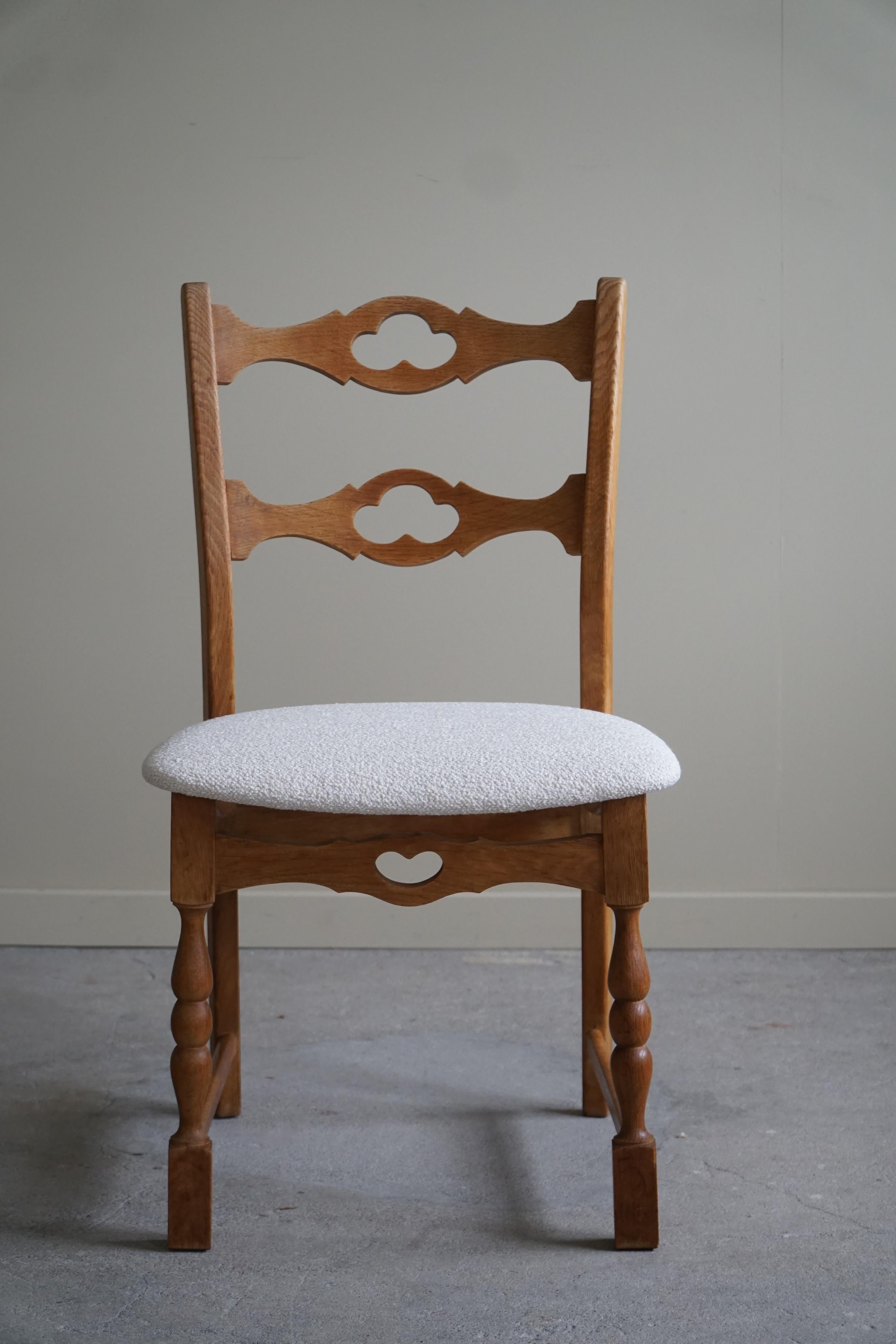 Set of 10 Dining Chairs in Oak & Bouclé, Henning Kjærnulf, Danish Modern, 1960s 4
