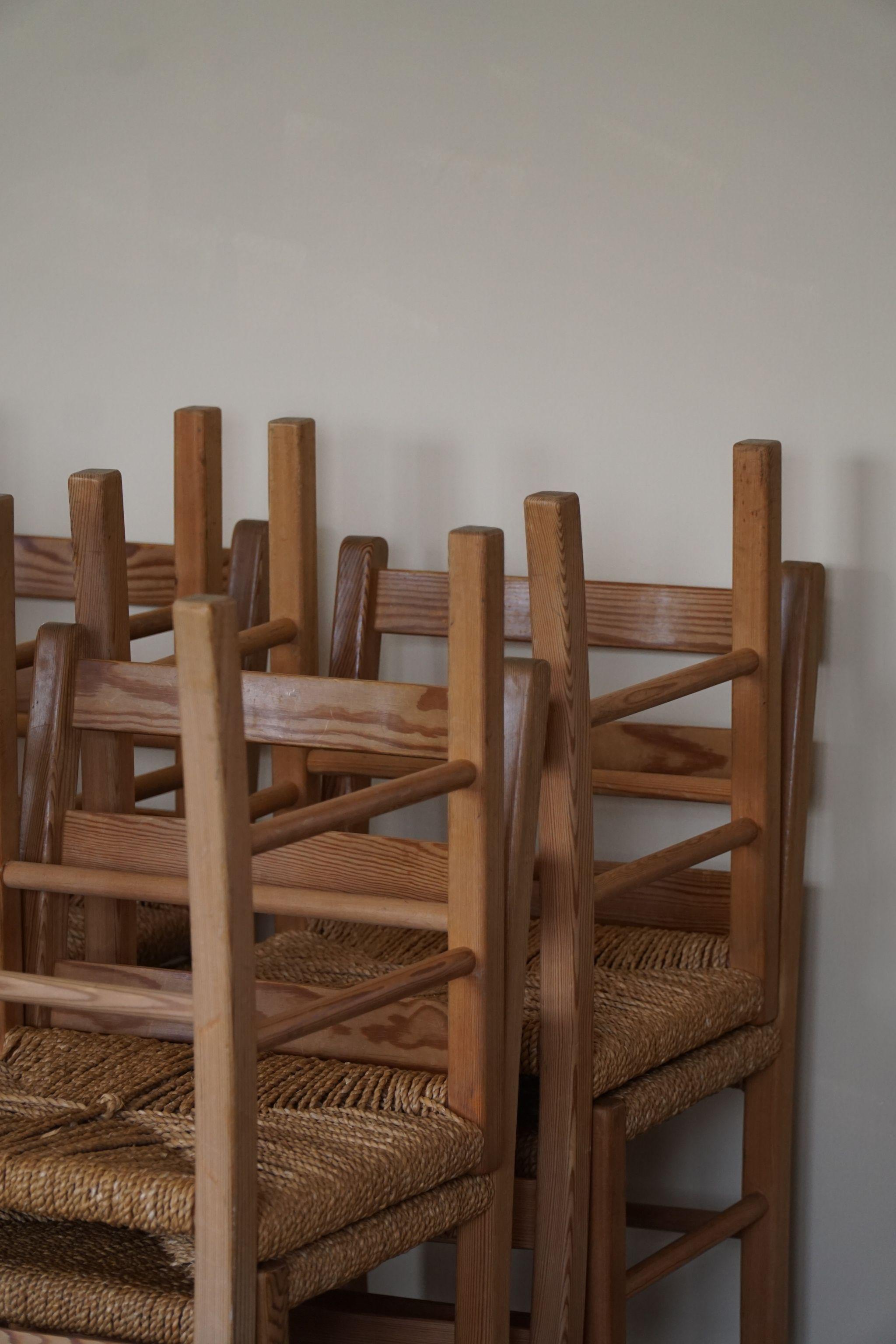 Set of 10 Dining Chairs in Pine & Seagrass Seats, Danish Mid Century, 1960s For Sale 12