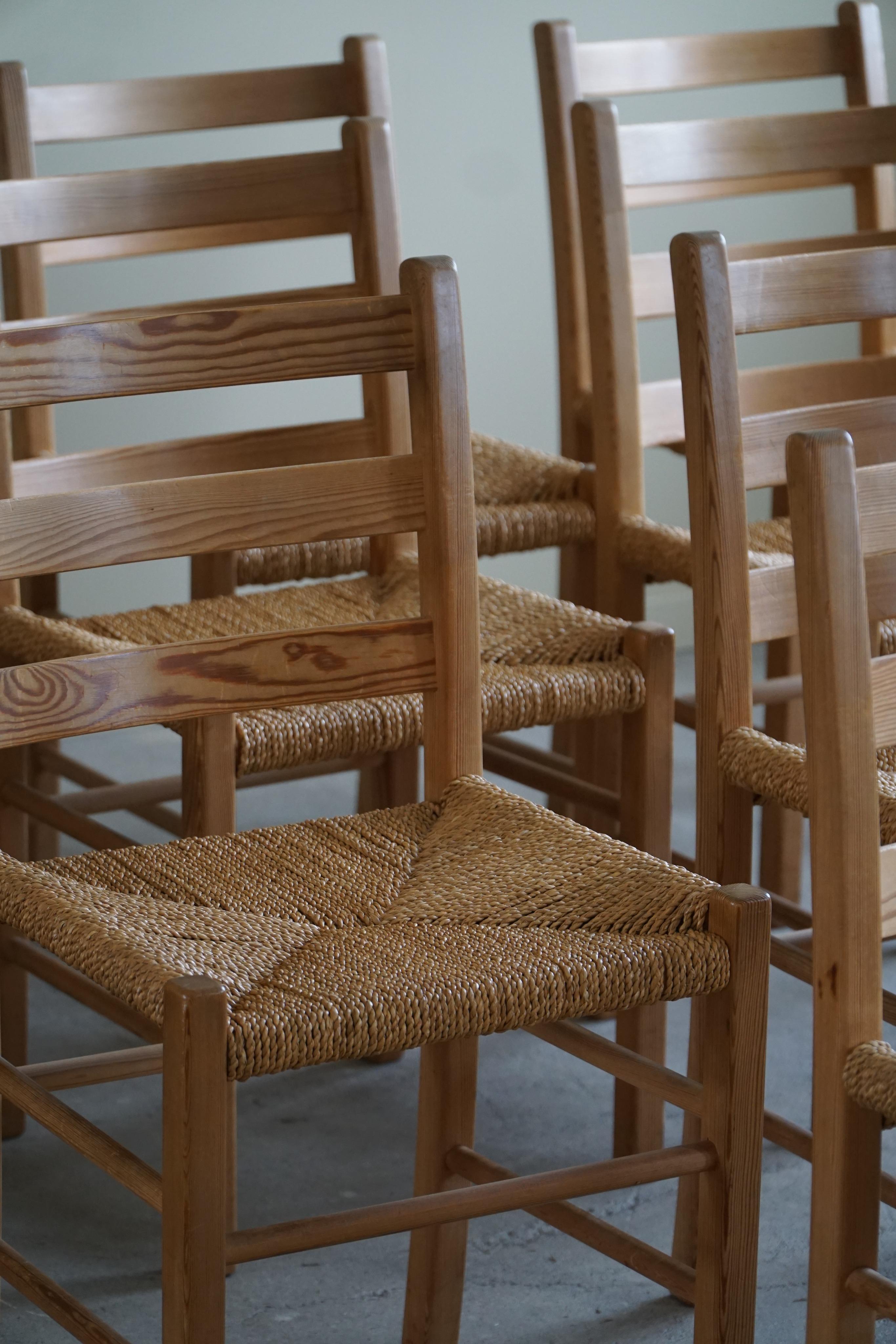 Set of 10 Dining Chairs in Pine & Seagrass Seats, Danish Mid Century, 1960s In Good Condition For Sale In Odense, DK