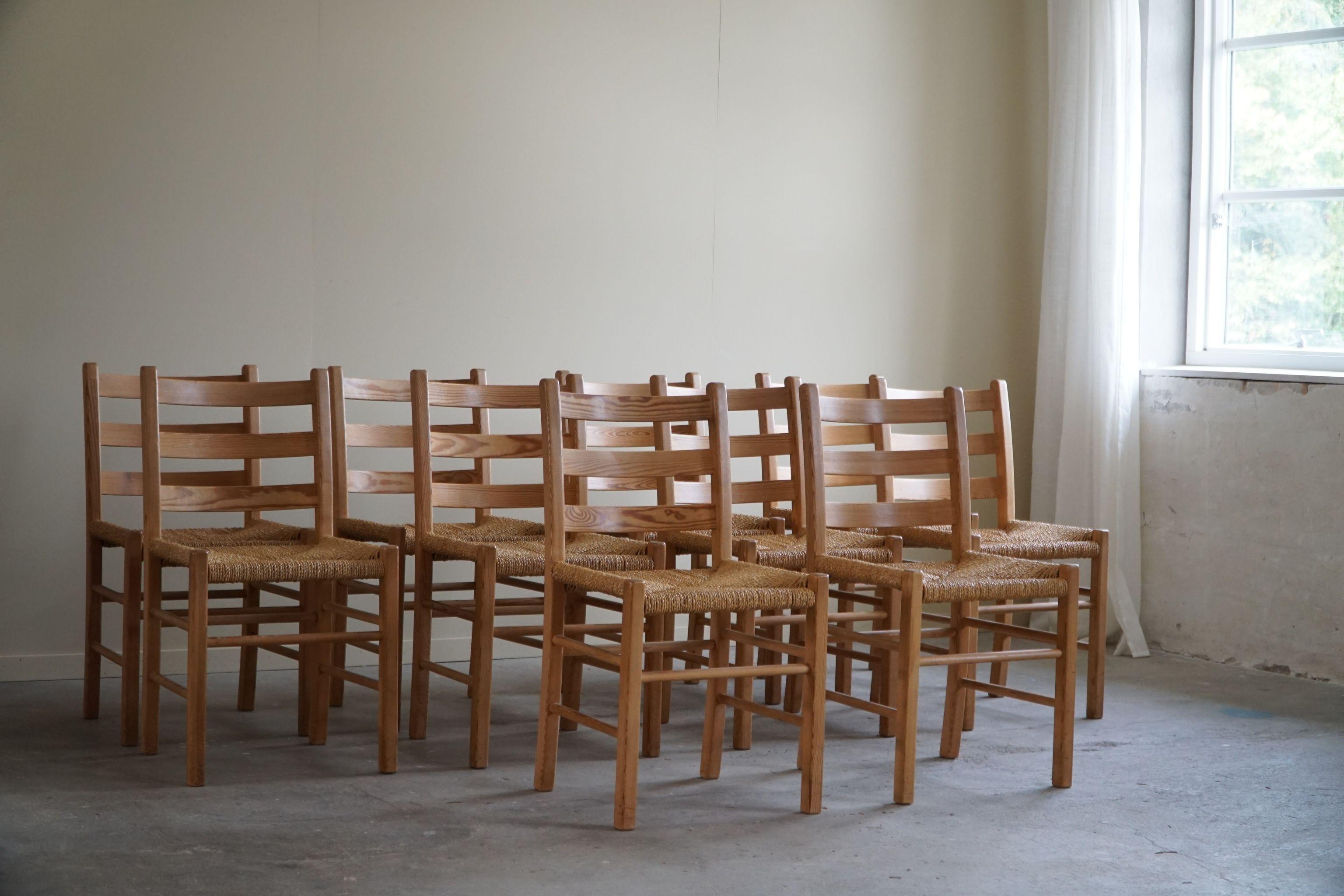 Set of 10 Dining Chairs in Pine & Seagrass Seats, Danish Mid Century, 1960s For Sale 2