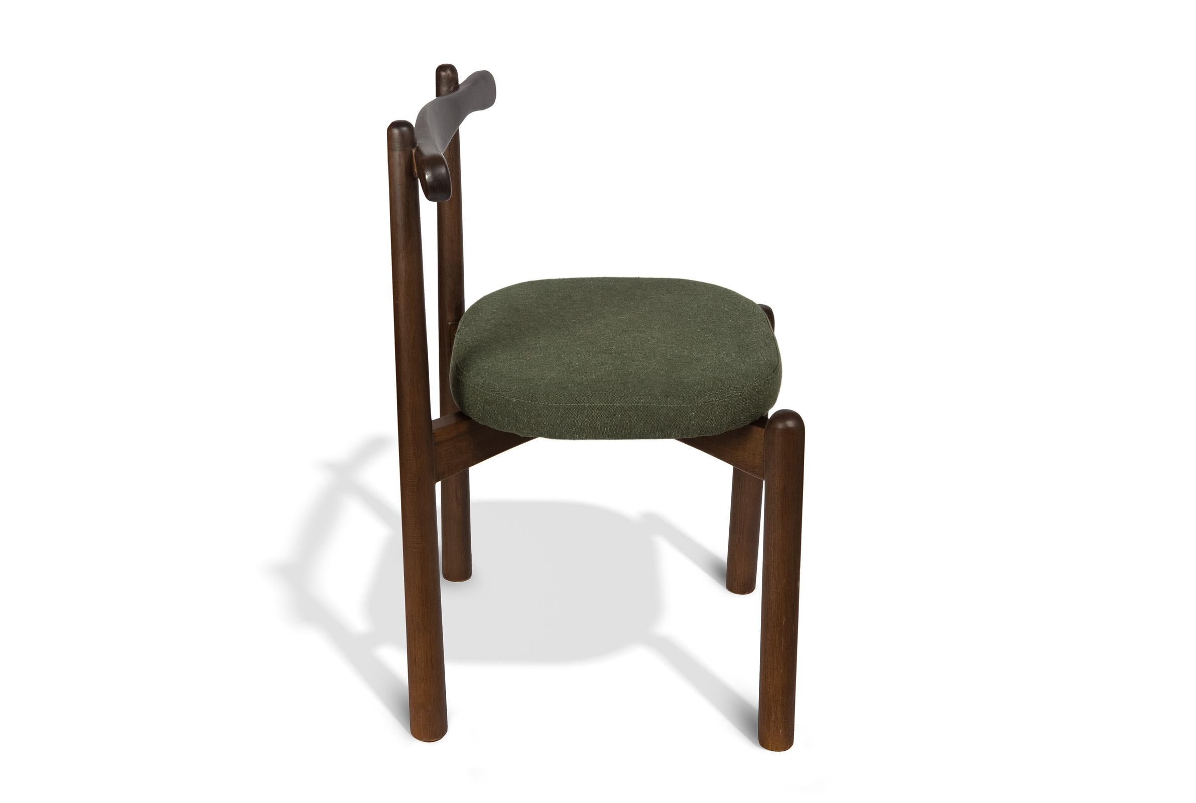 Set of 10 Dining Chairs Uçá Light Brown Wood (fabric ref : 17) In New Condition For Sale In São Paulo, BR