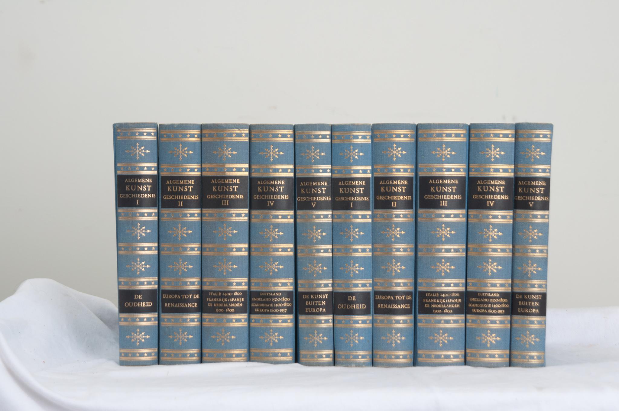 A ten volume collection of Algemene Kunstgeschiedenis. This  set of books is bound in pressed fabric with gold lettering stating the title and respective volume. Written in 1956-1959, this set details the general universal art history. There are