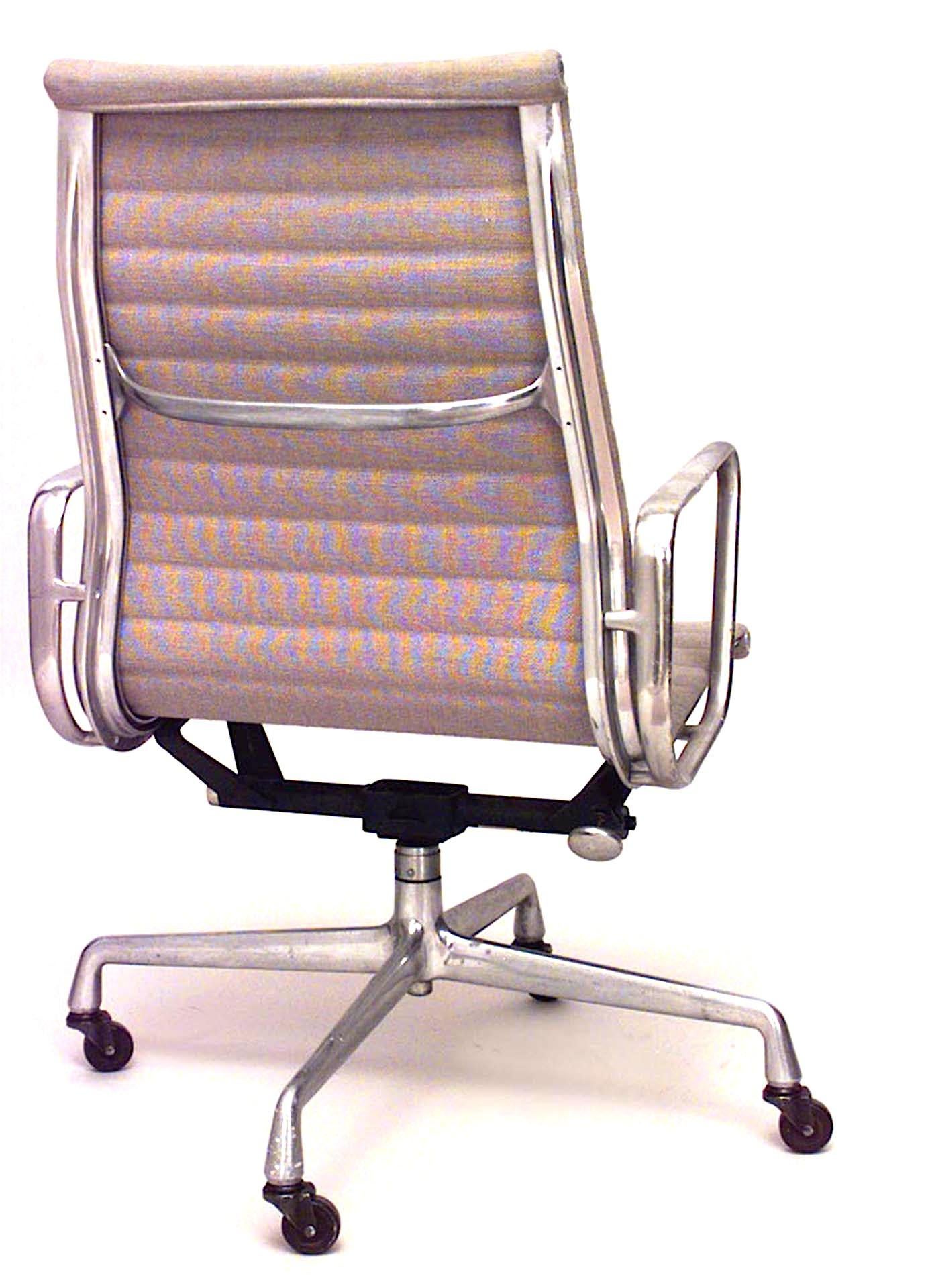 American Set of 10 Eames And Miller Swivel Conference Chairs