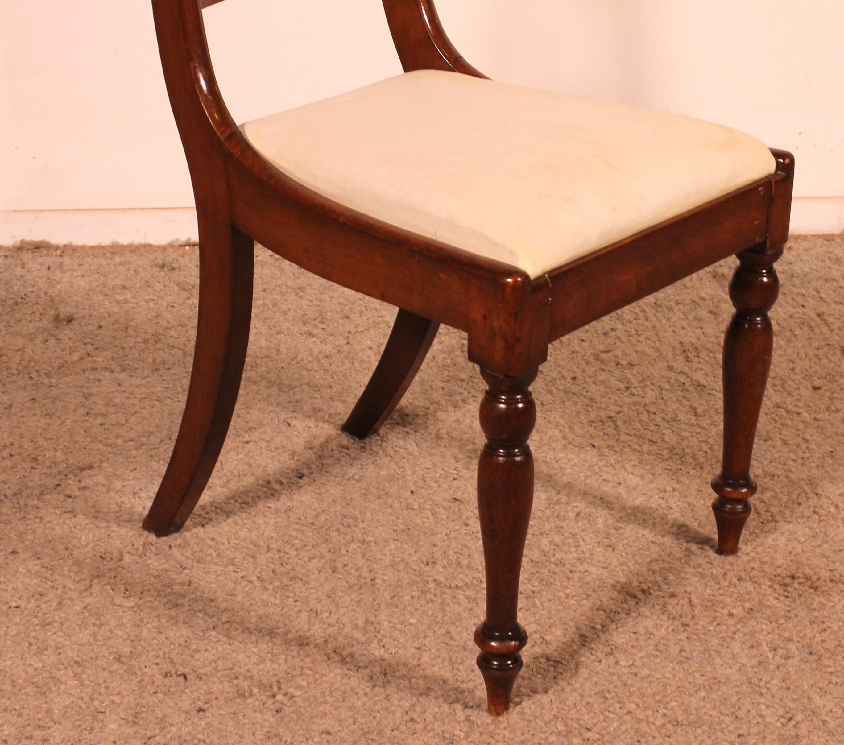 Ensemble de 10 chaises en acajou du début du 19e siècle en vente 1