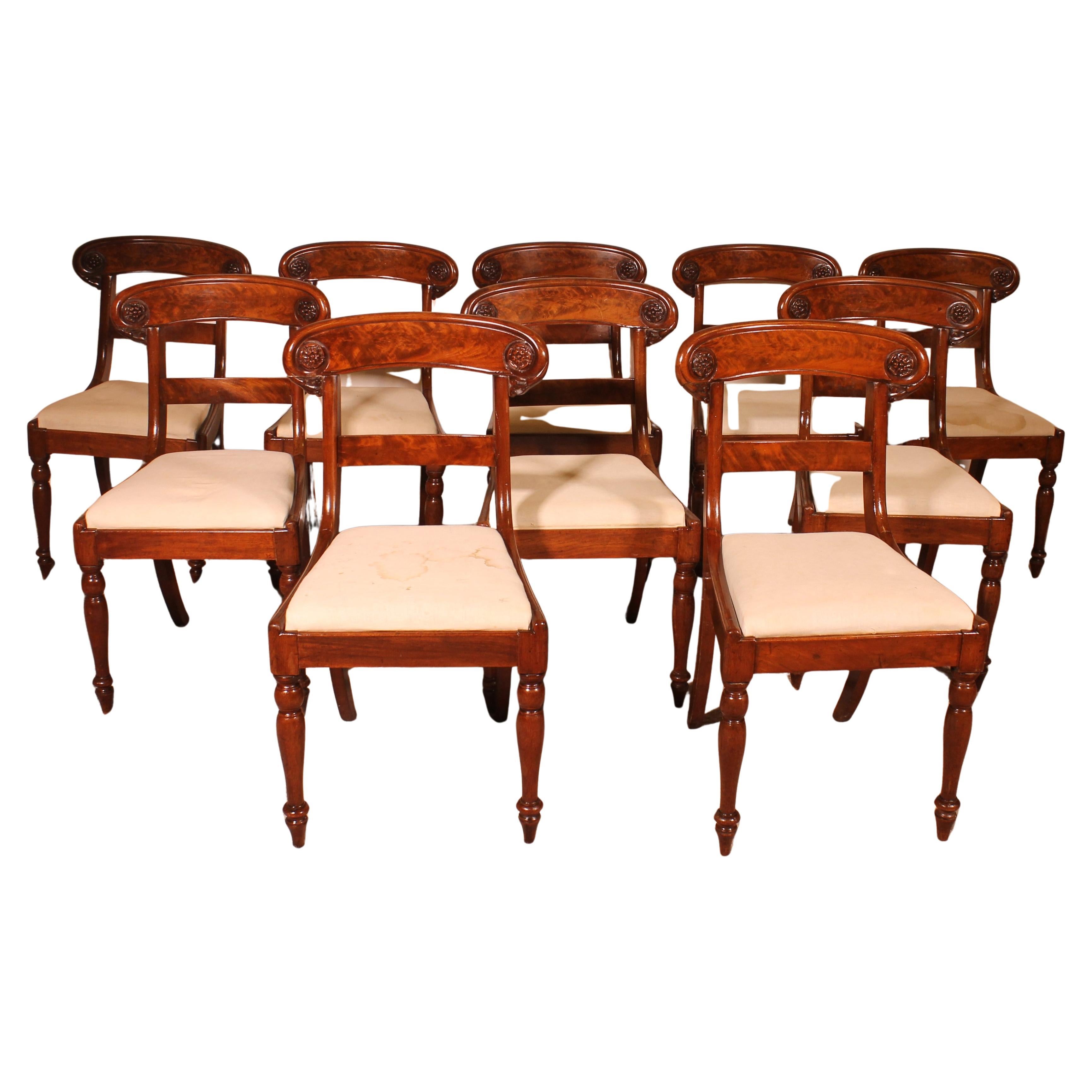 Ensemble de 10 chaises en acajou du début du 19e siècle en vente