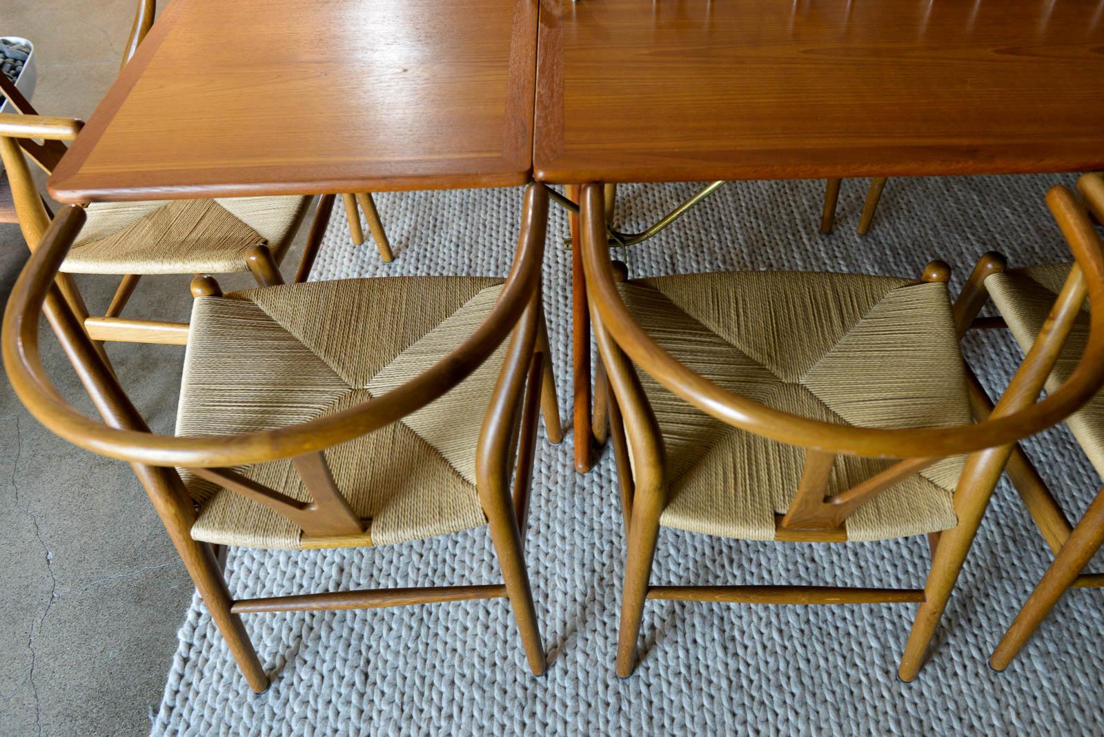 Scandinavian Modern Set of 10 Early Original Hans Wegner CH24 Wishbone Chairs, circa 1955