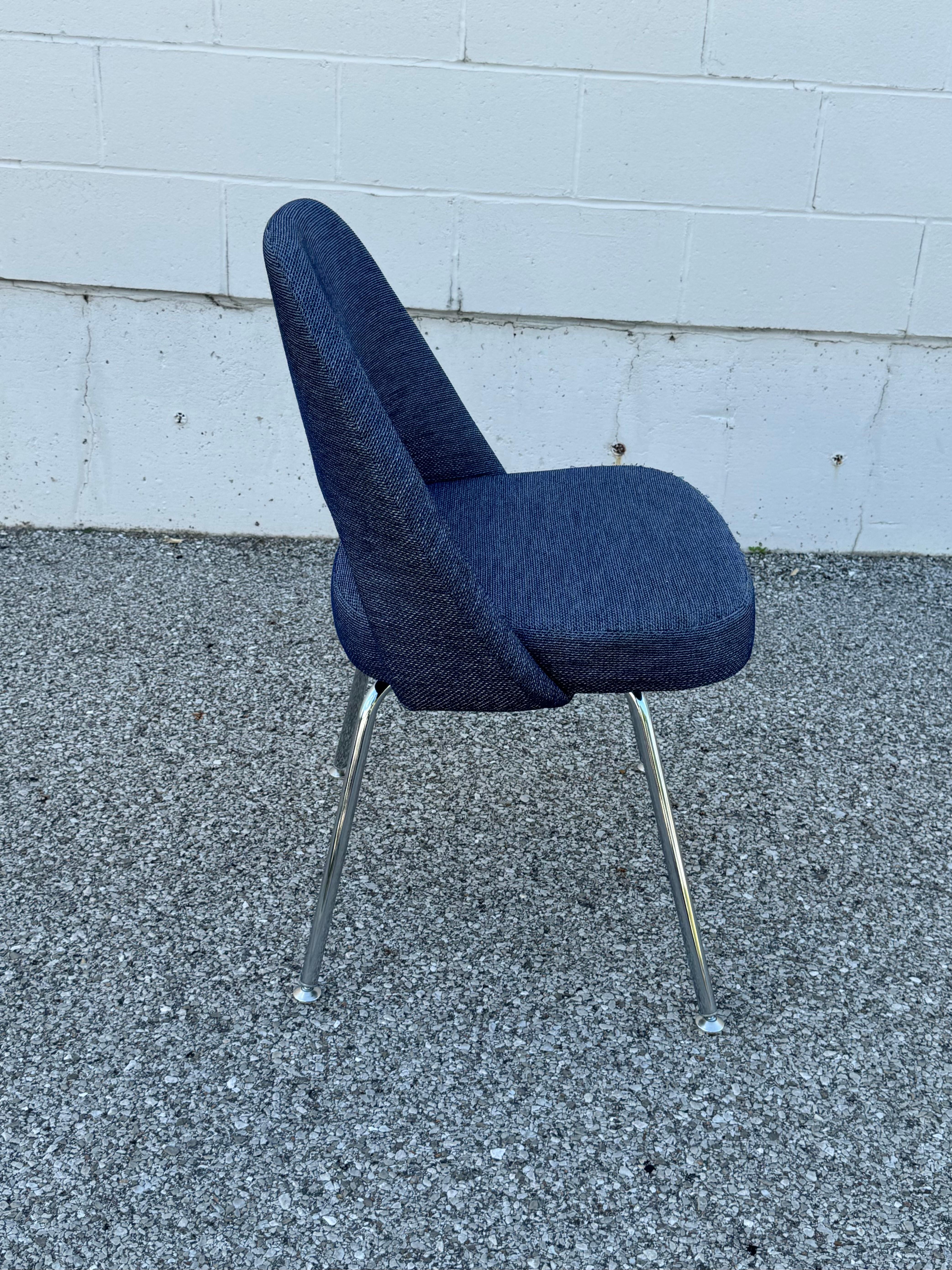 Set of 10 Eero Saarinen for Knoll 72C Executive Armless Chairs Chrome Legs *2016 For Sale 4
