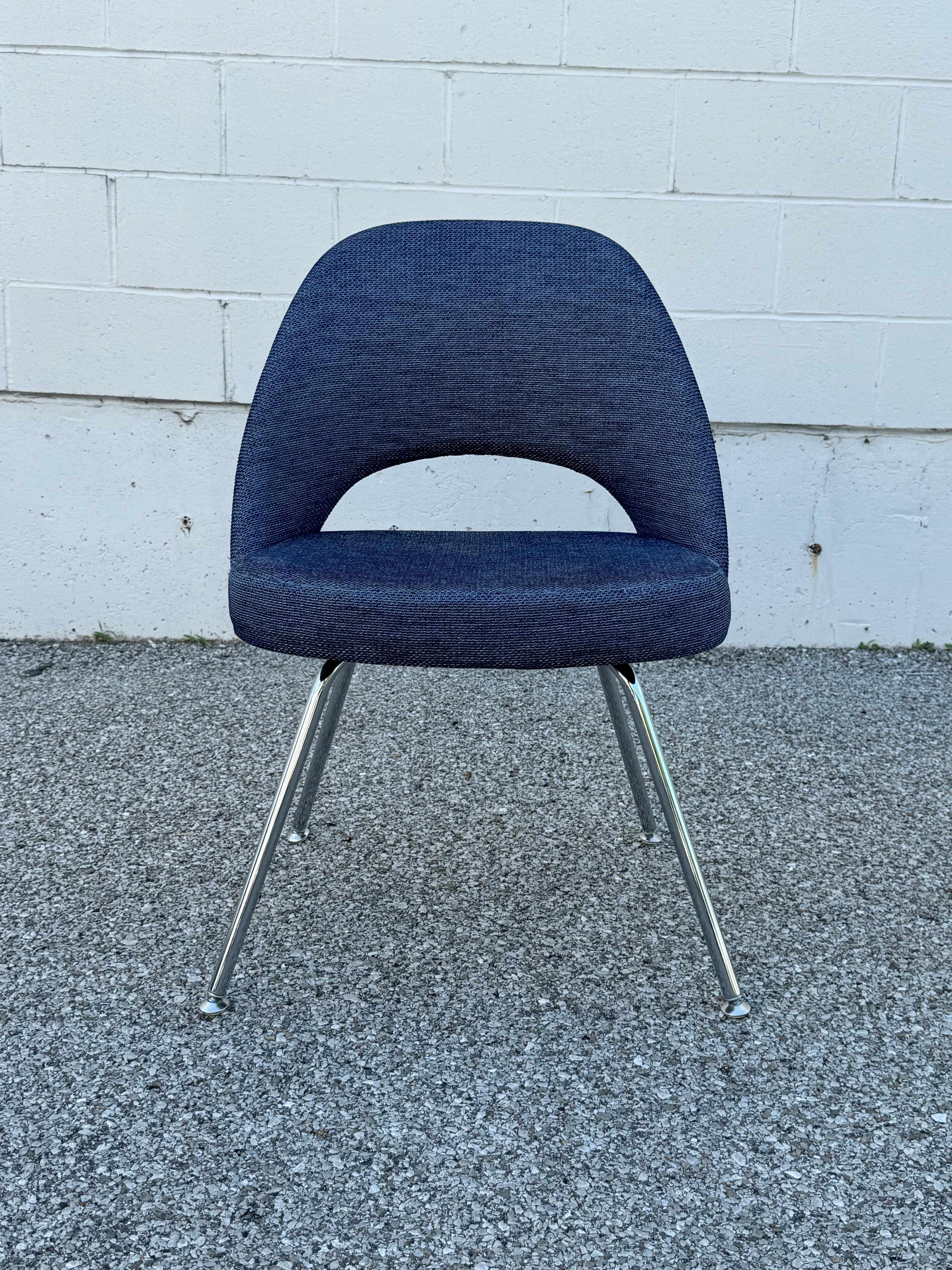 American Set of 10 Eero Saarinen for Knoll 72C Executive Armless Chairs Chrome Legs *2016 For Sale
