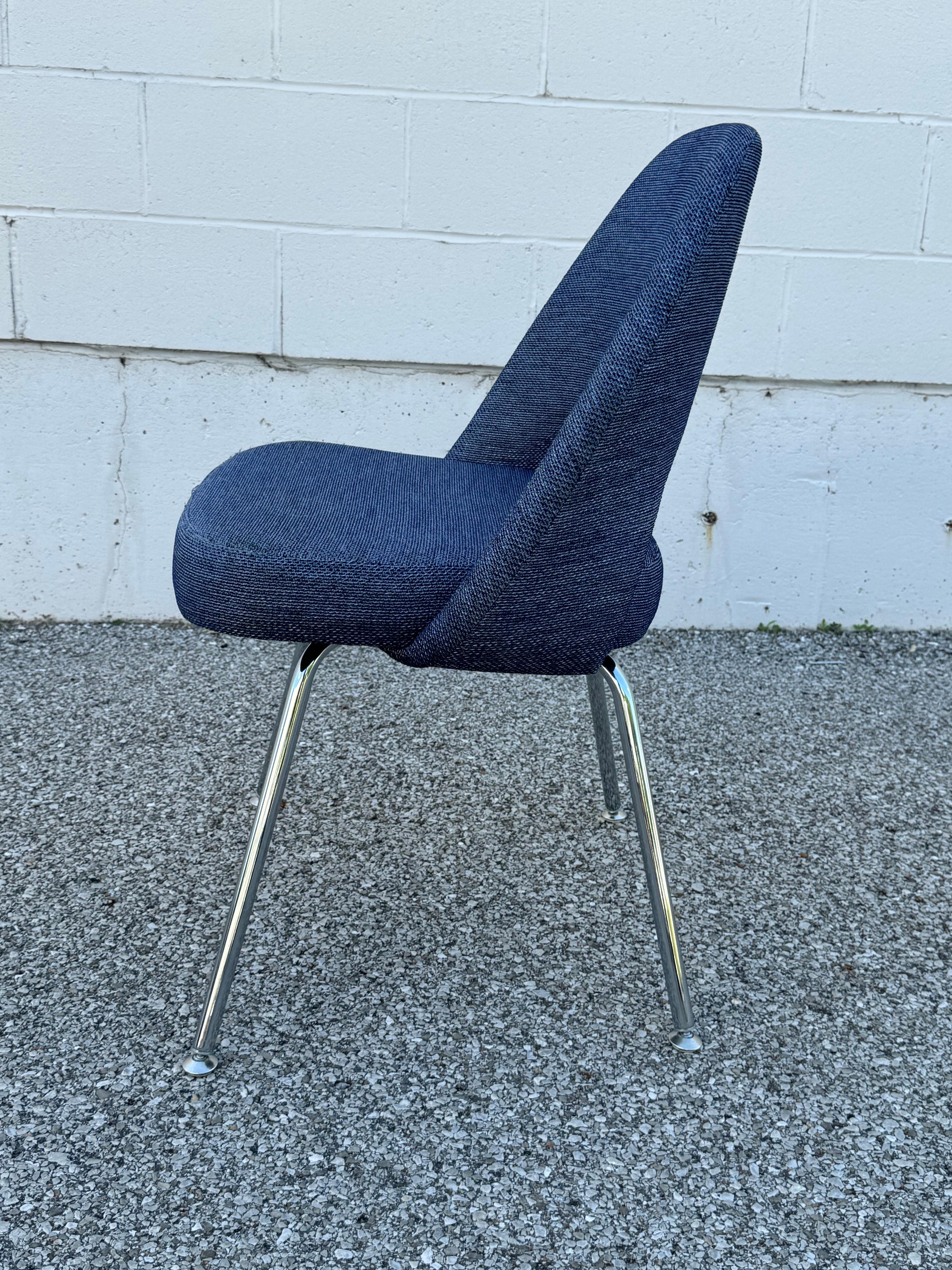 Upholstery Set of 10 Eero Saarinen for Knoll 72C Executive Armless Chairs Chrome Legs *2016 For Sale