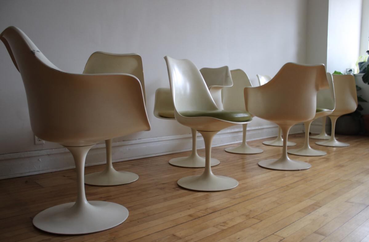 Set of 10 Eero Saarinen for Knoll Tulip Chairs 1