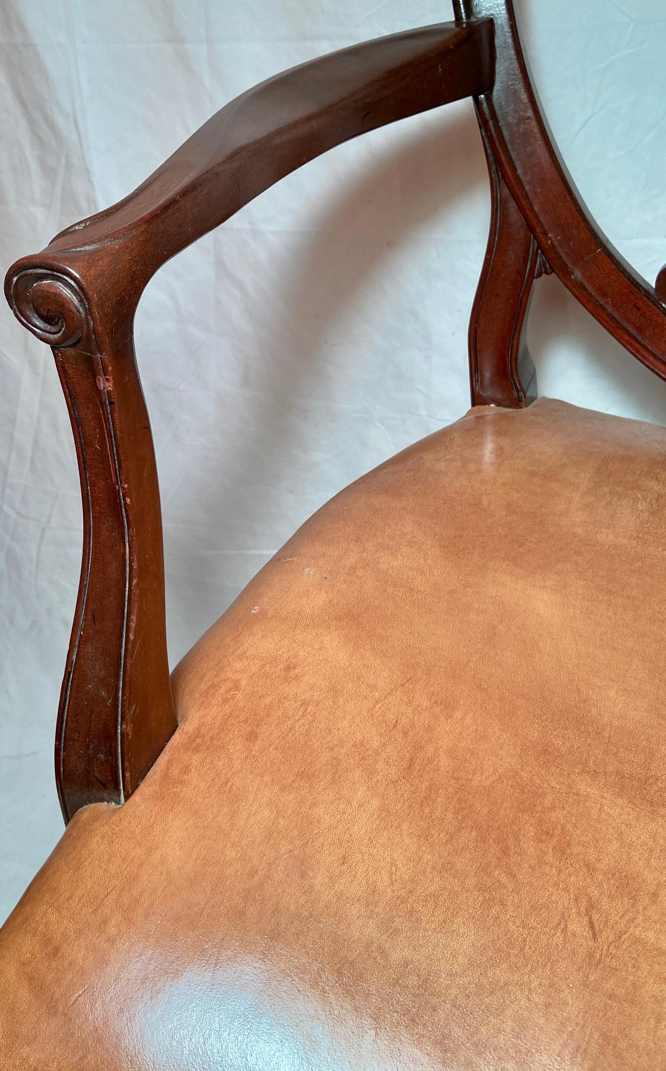 Set of 10 English Mahogany Hepplewhite Shield-Back Dining Chairs, Circa 1940-50 In Good Condition In New Orleans, LA