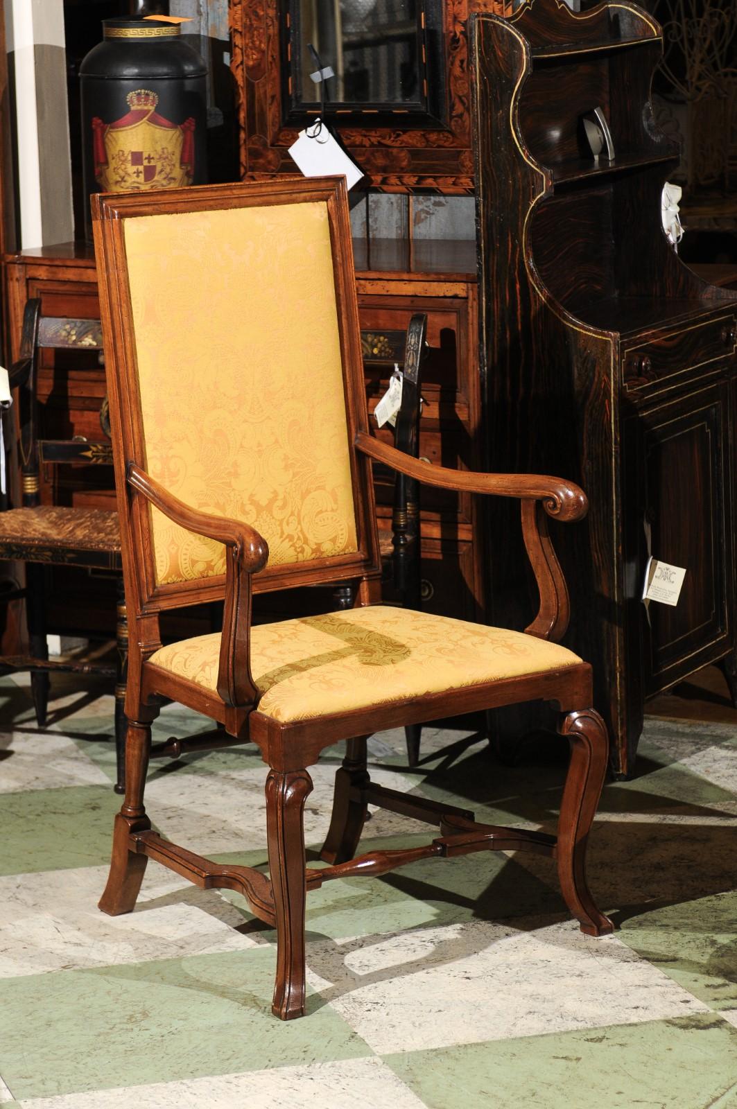 20th Century Set of 10 English Queen Anne Style Walnut Dining Chairs