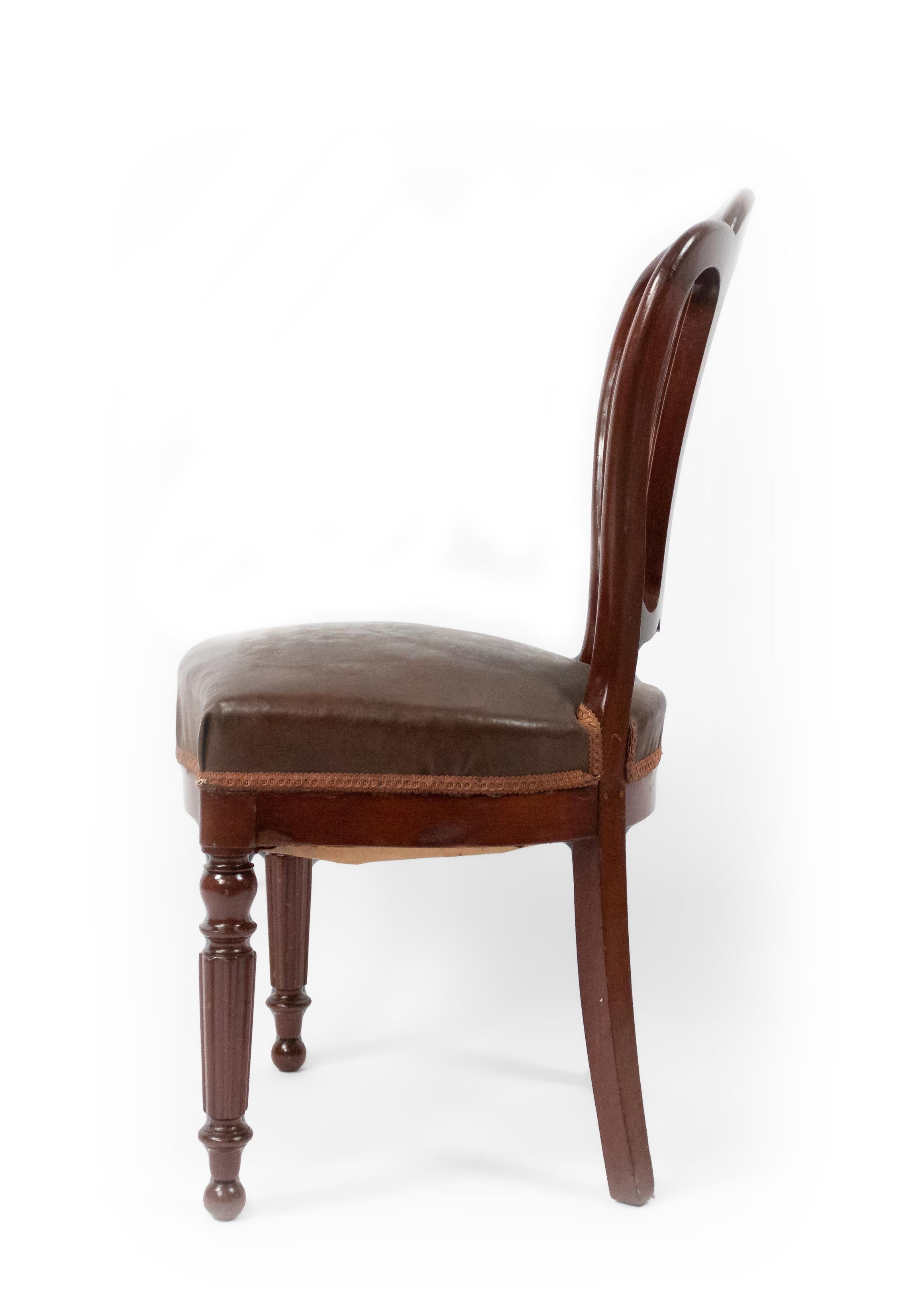 Set of 10 English Victorian Mahogany Dining Chairs In Good Condition For Sale In New York, NY